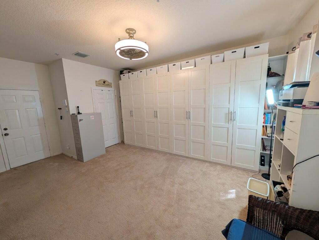 Den/Bedroom