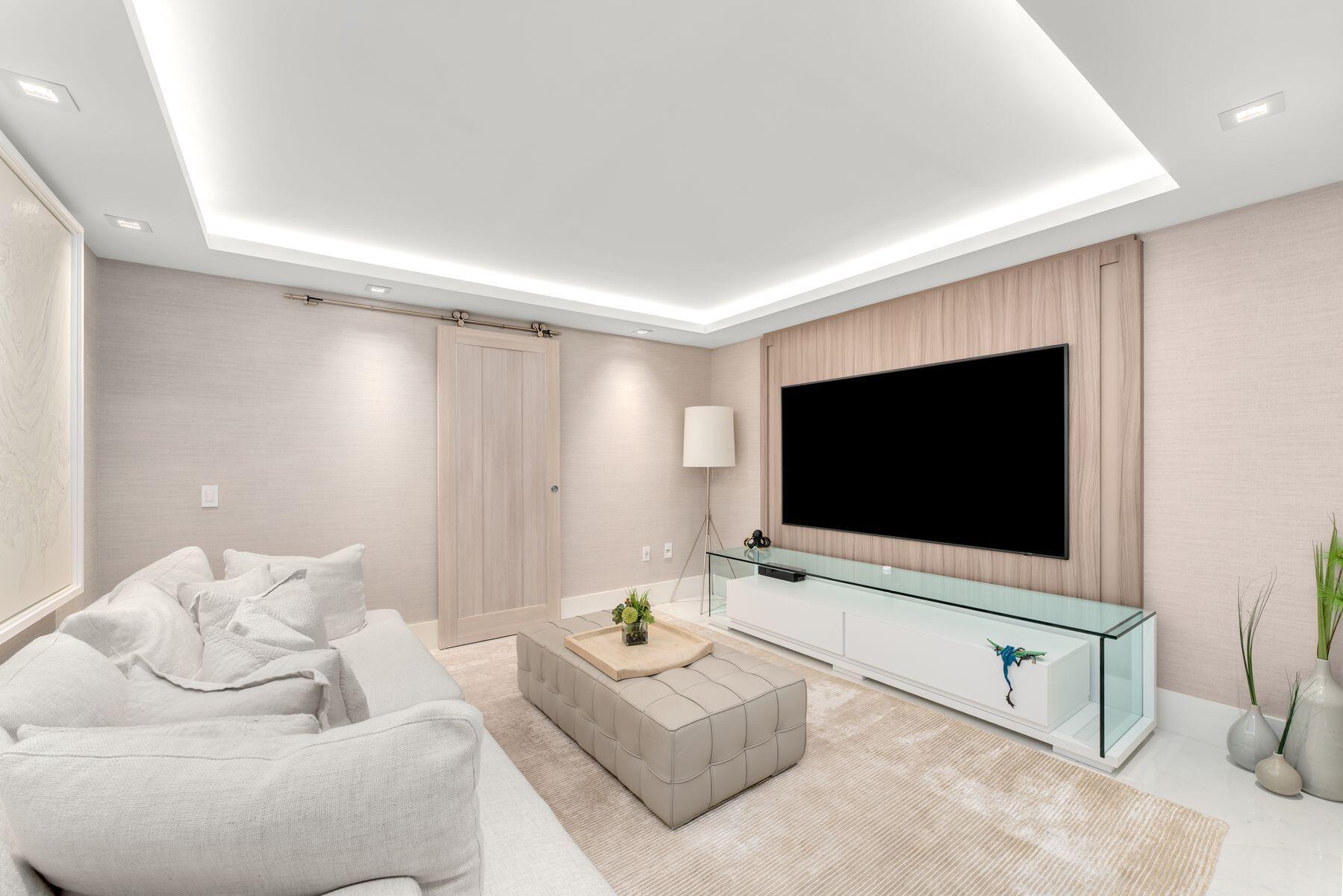 17301 Biscayne Blvd_1oakstudios_17