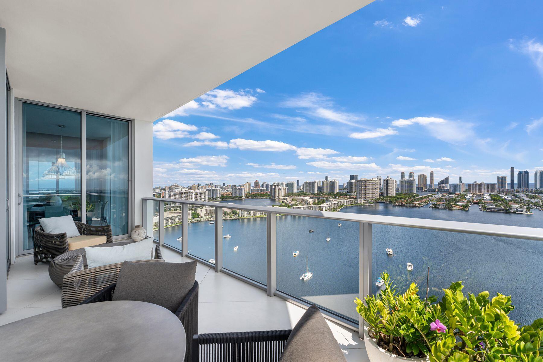 17301 Biscayne Blvd_1oakstudios_35