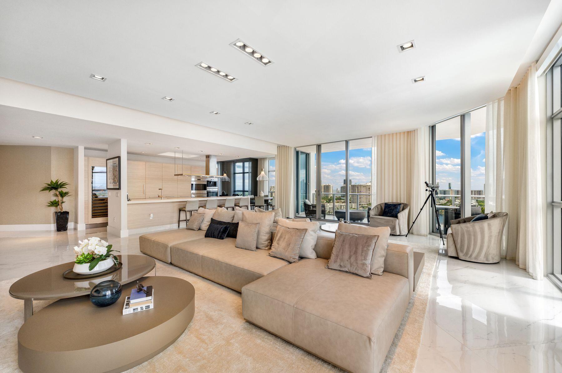 17301 Biscayne Blvd_1oakstudios_08