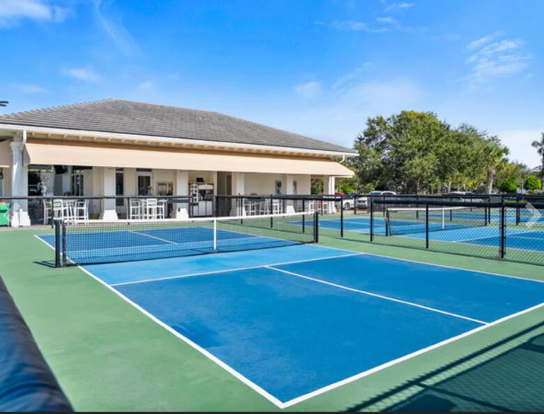 Community Pickleball Courts