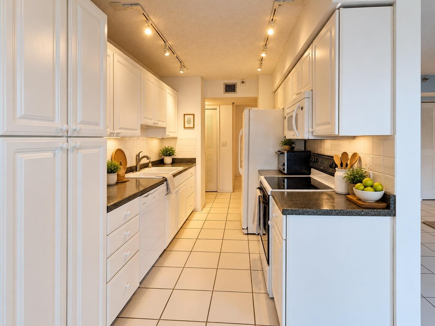 kitchen staged 1