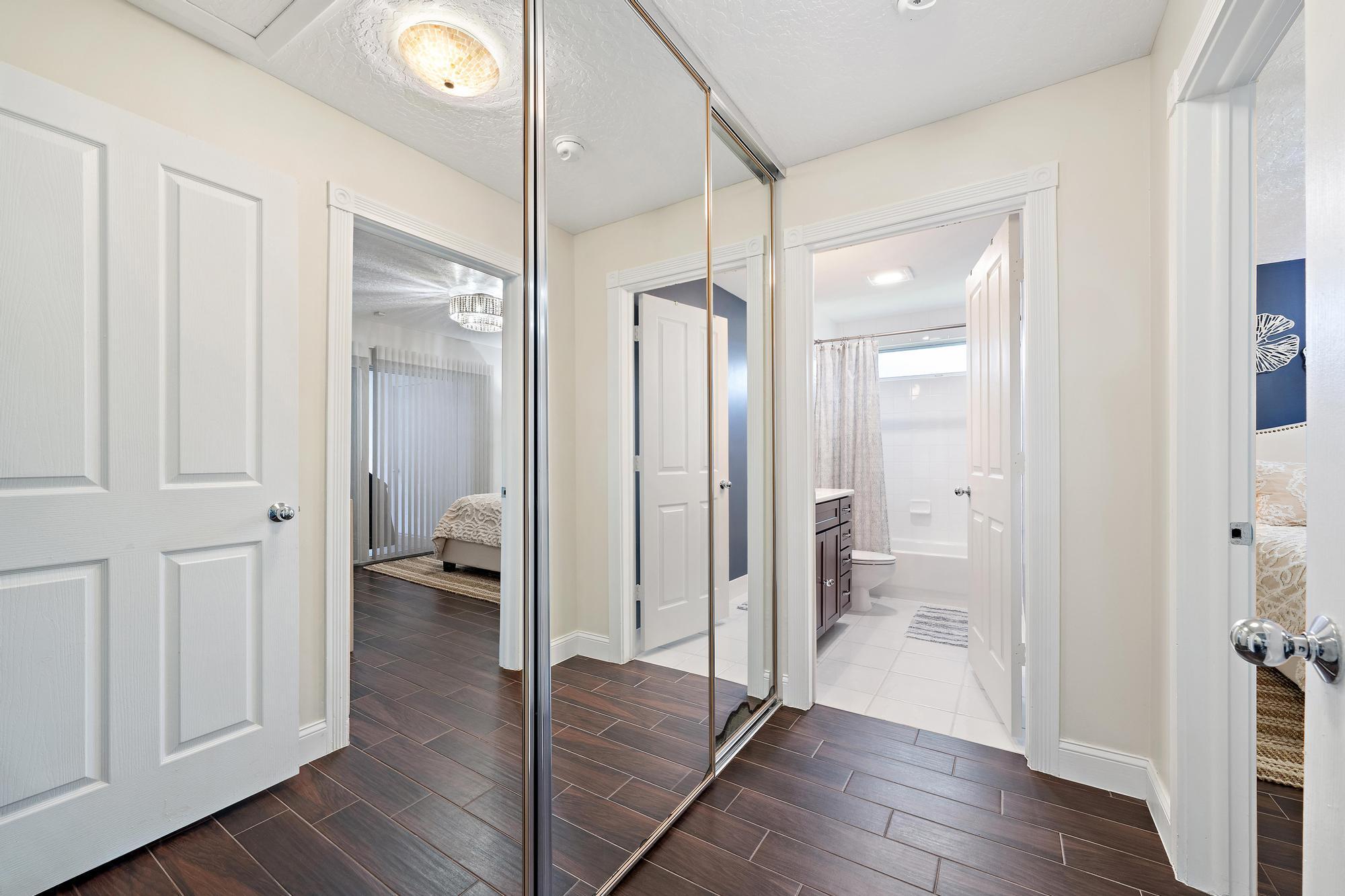 11403 Myrtle Oak Ct-6