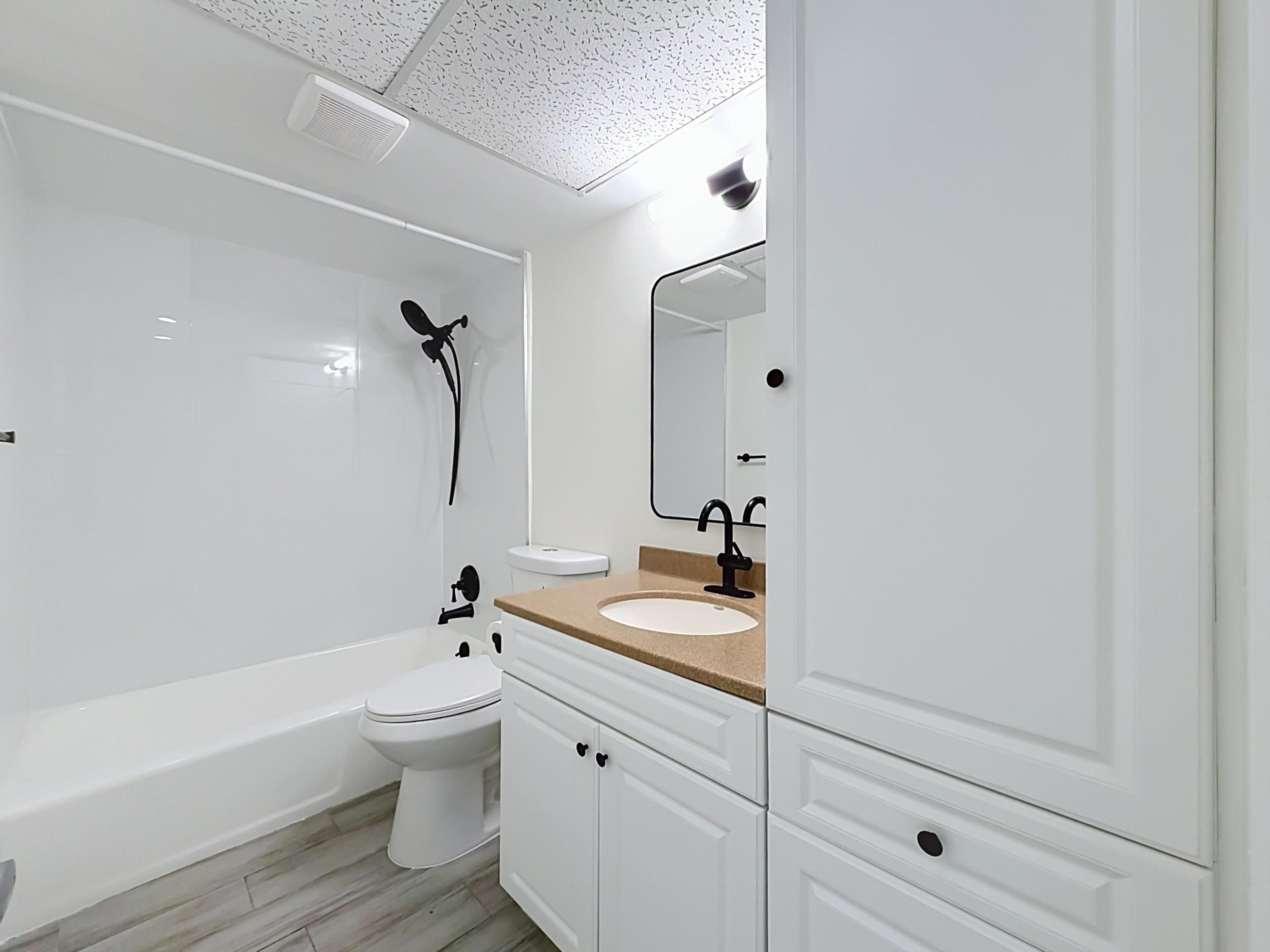 3121 NE 51st Street #102E-62