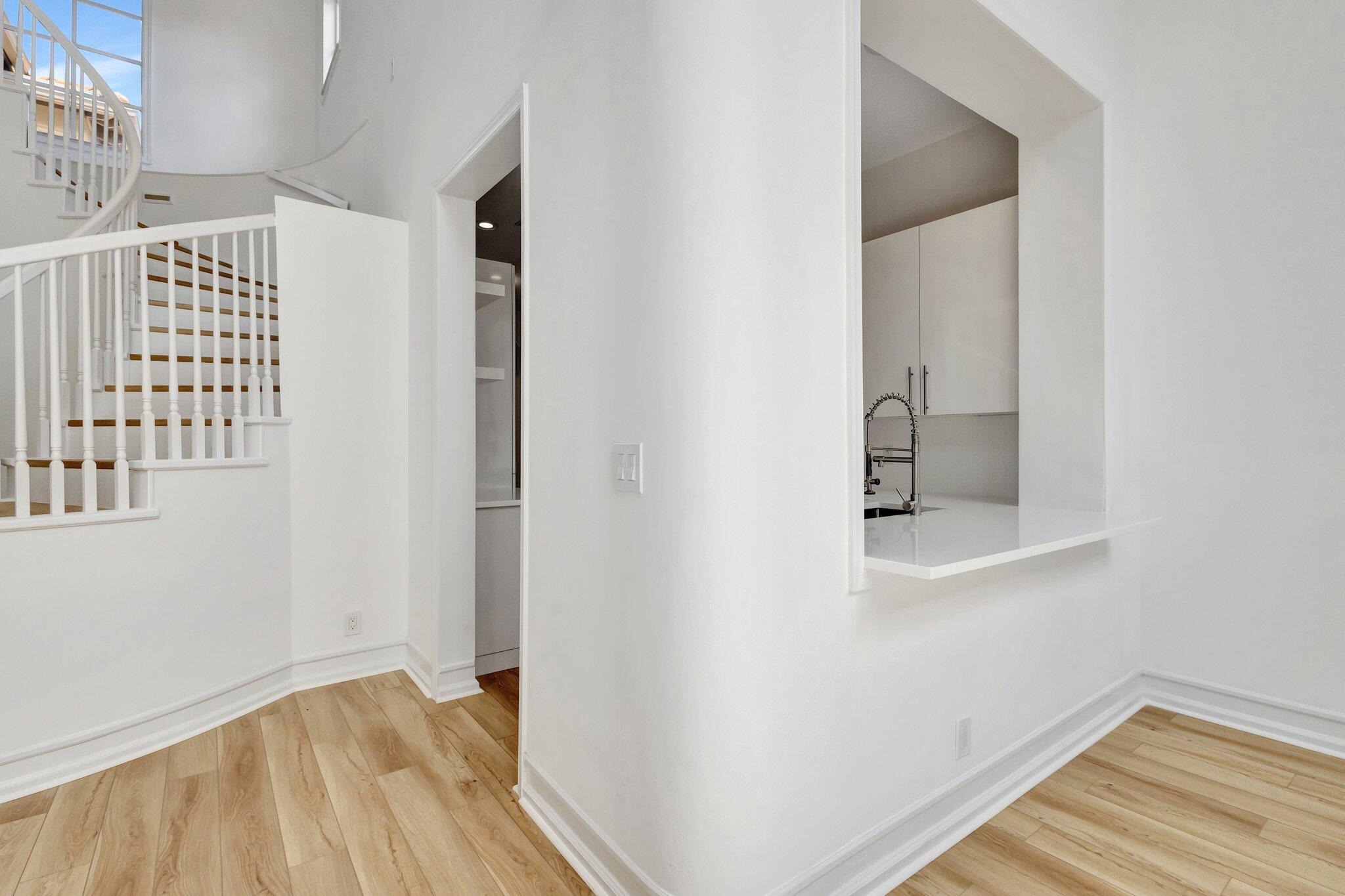 Kitchen passthru and staircase