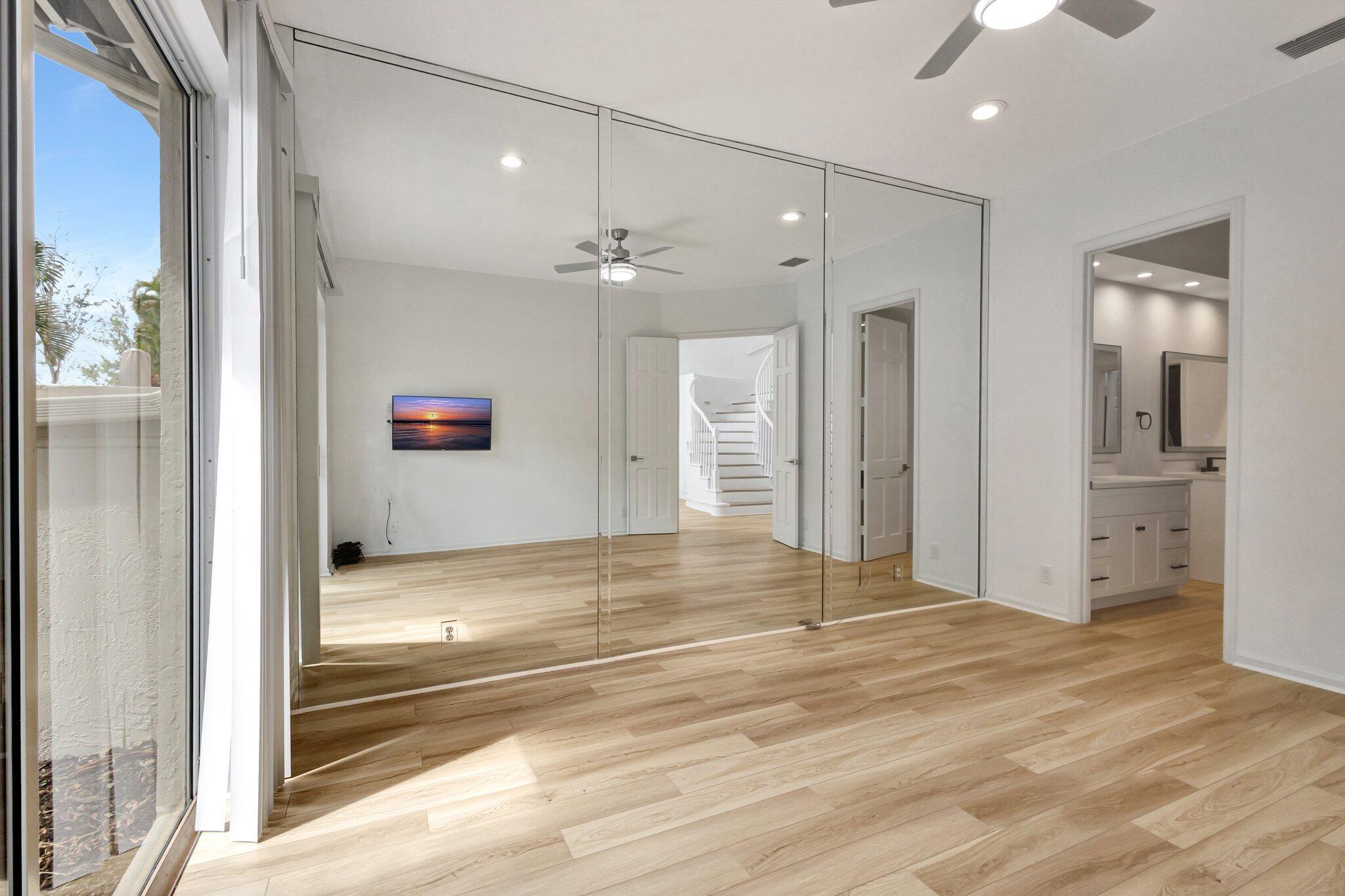 Main downstairs bedroom