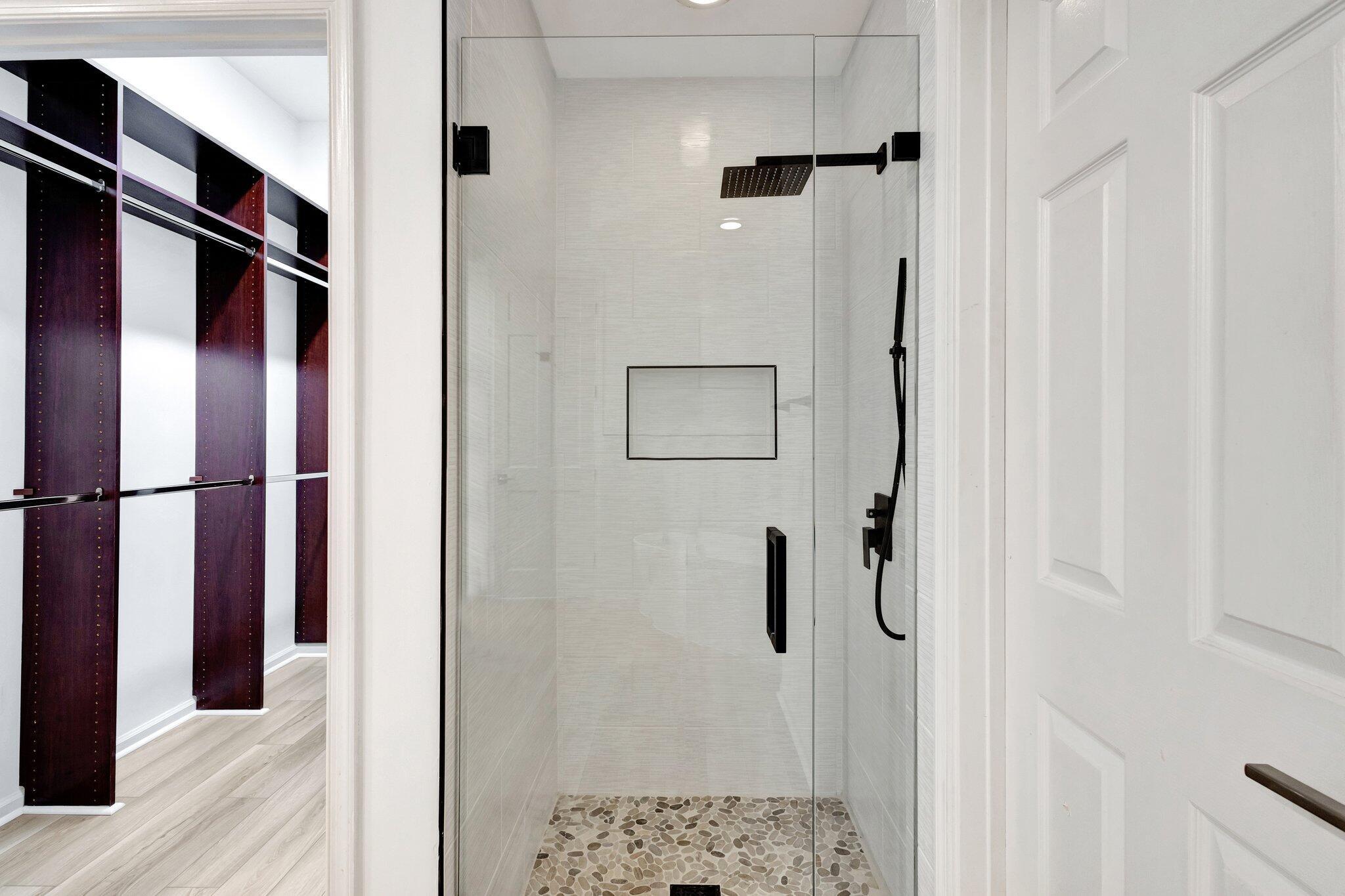 Downstairs main shower
