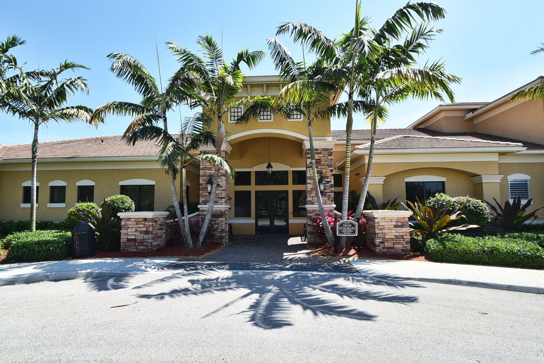 63-web-or-mls-Canyon Trails (24)