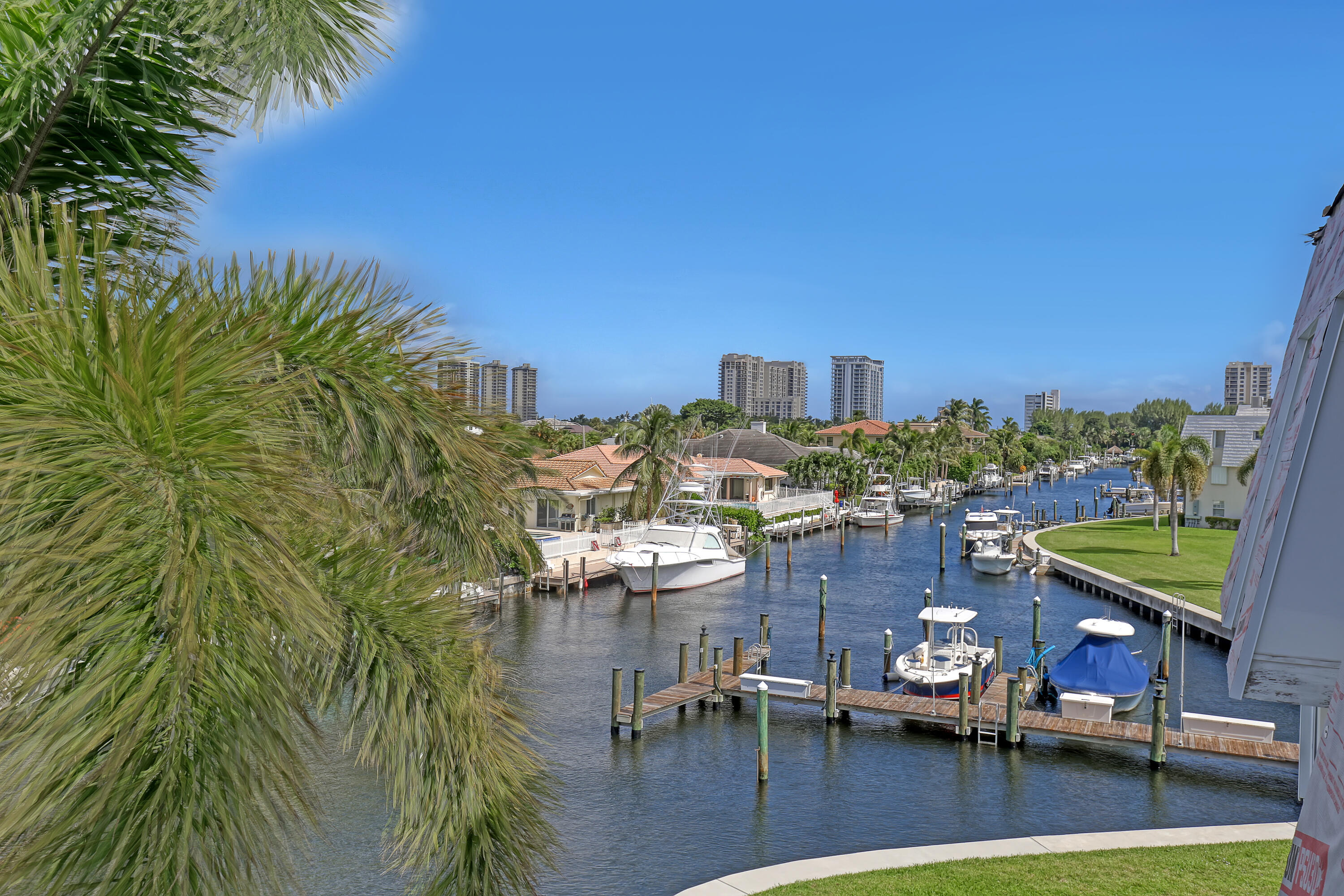balcony view to your boat slip