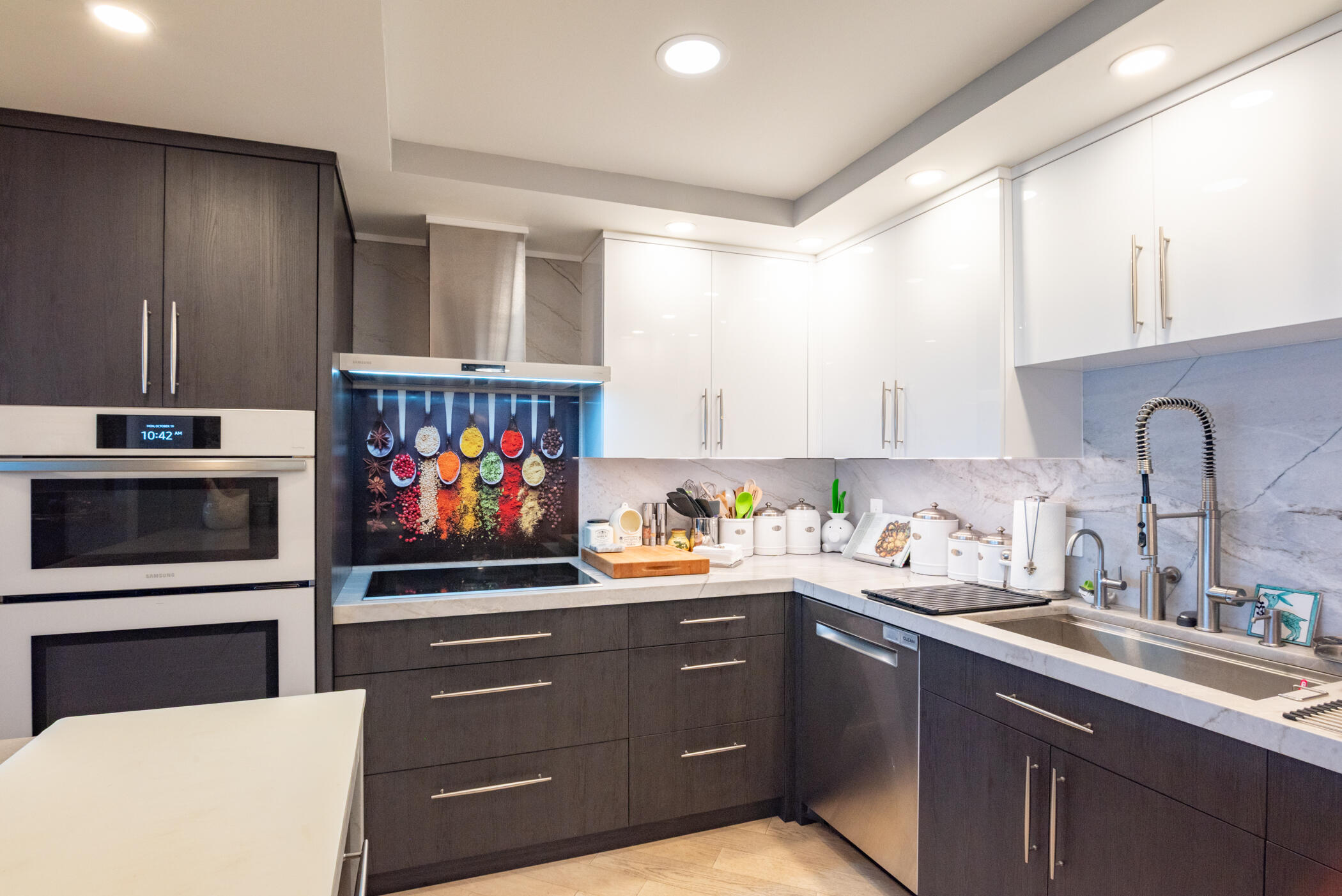2480 Presidential Way 024