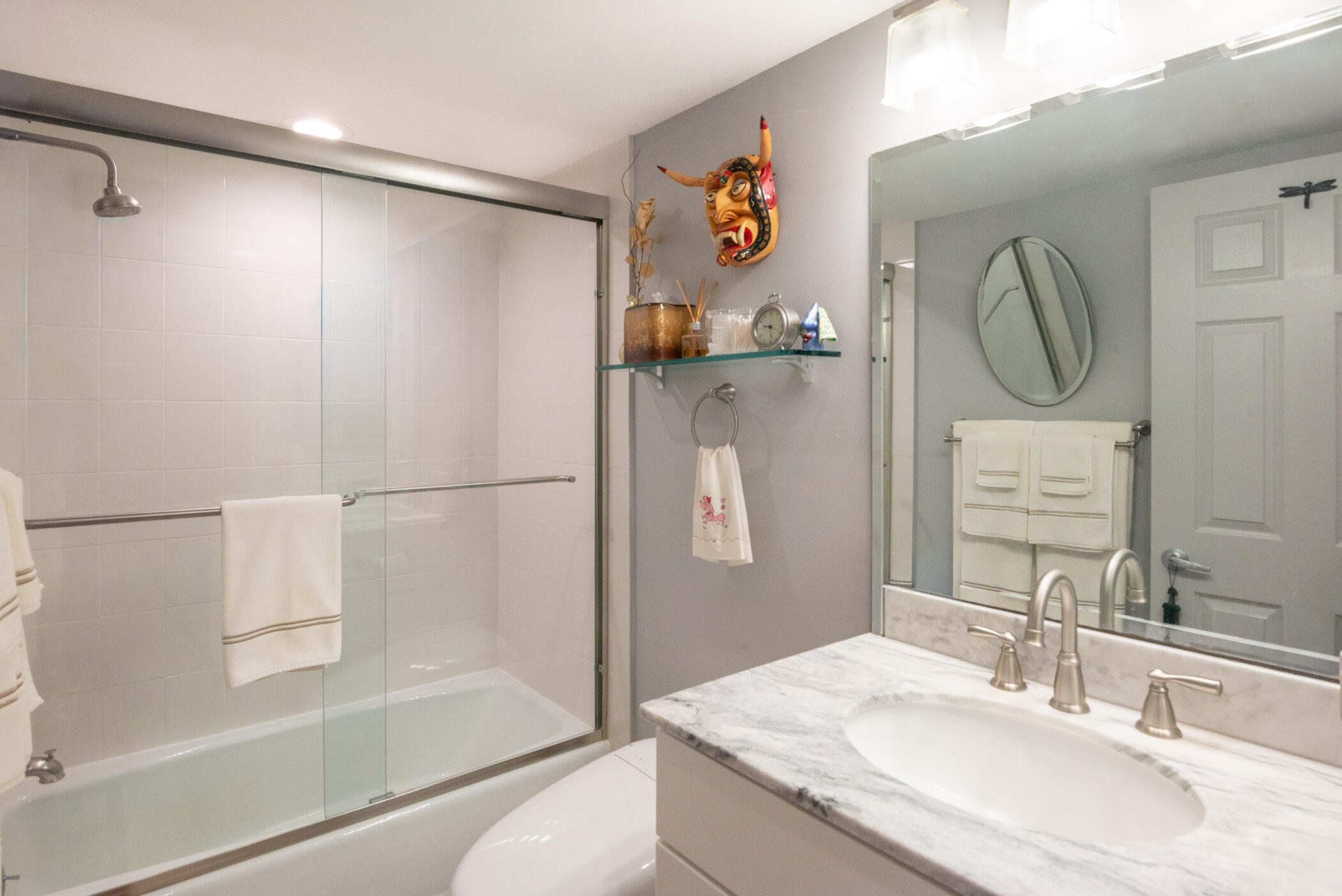 2480 Presidential Way -003
