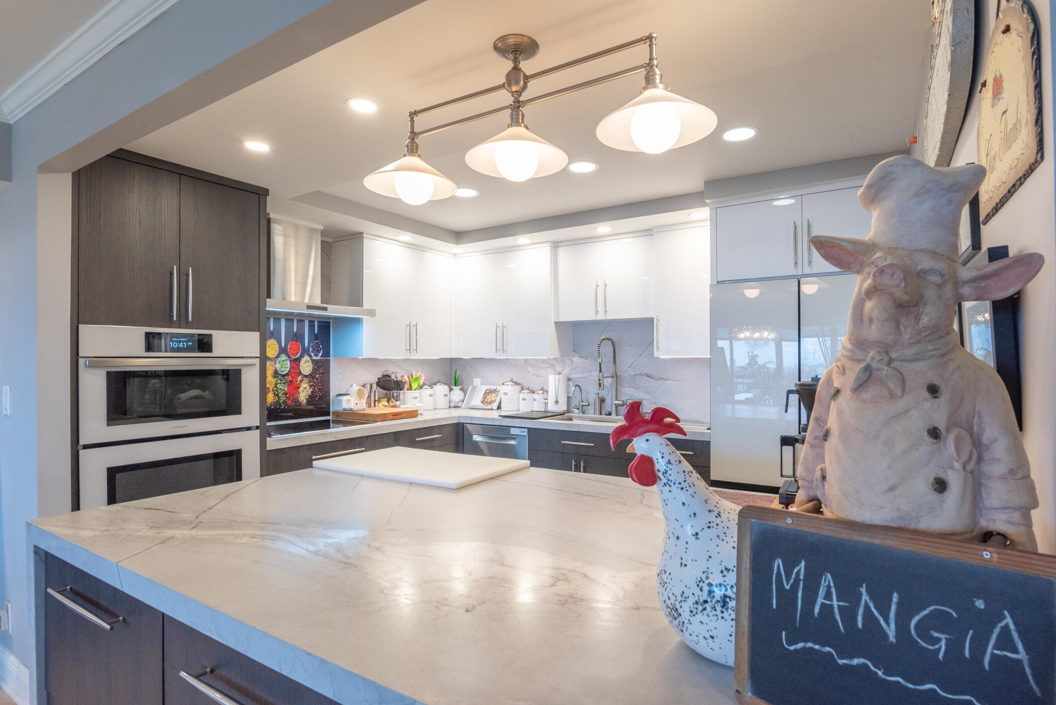 2480 Presidential Way 023