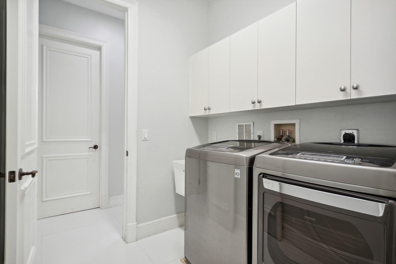 LAUNDRY RM