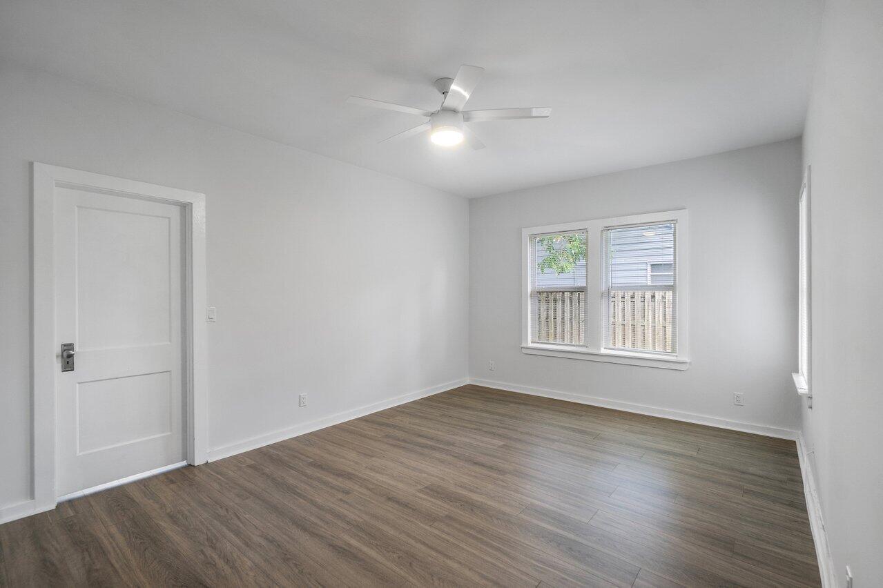 2nd bedroom.