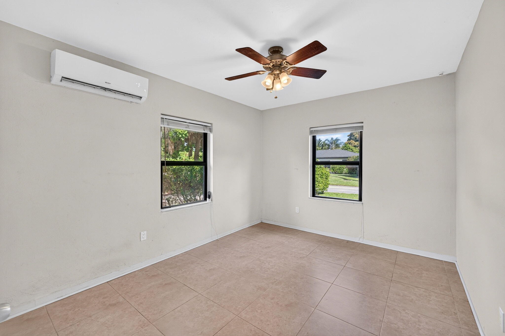 55-web-or-mls-699A2740