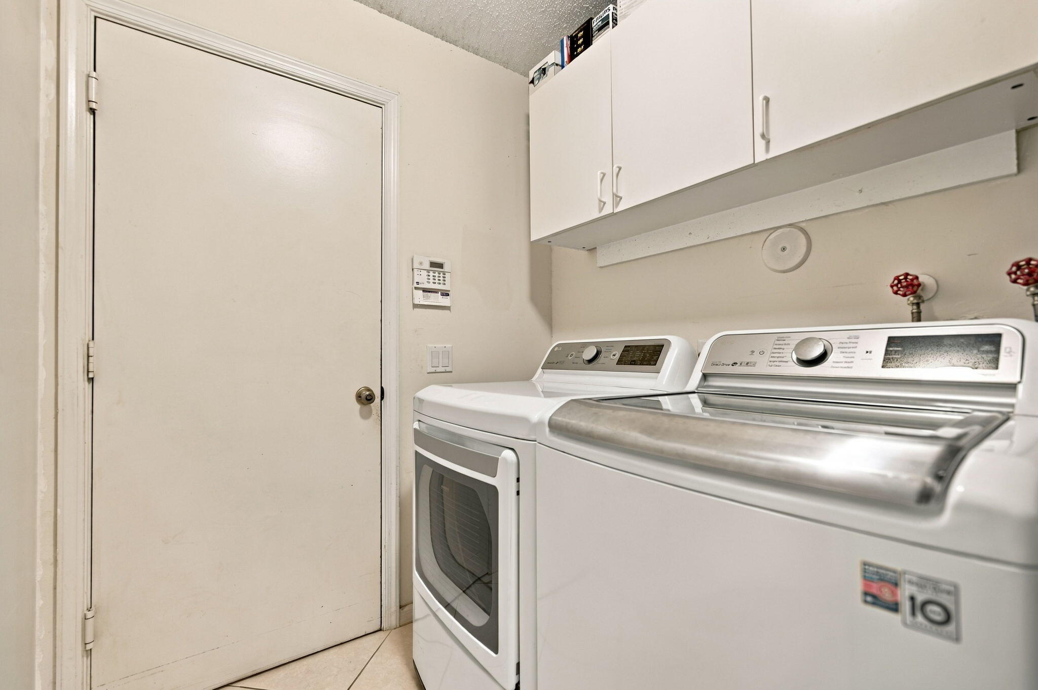26-web-or-mls-3183-ridge-trace