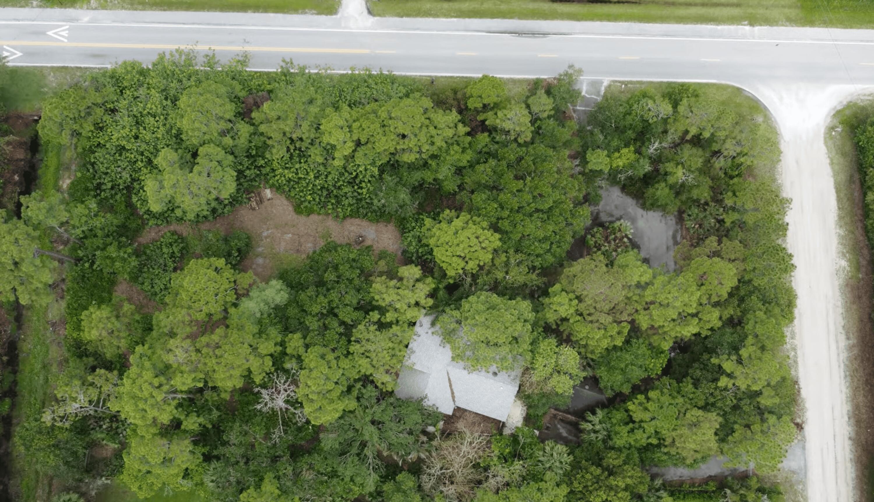 1.19 acre Private Yard. Great location off 130th Ave North