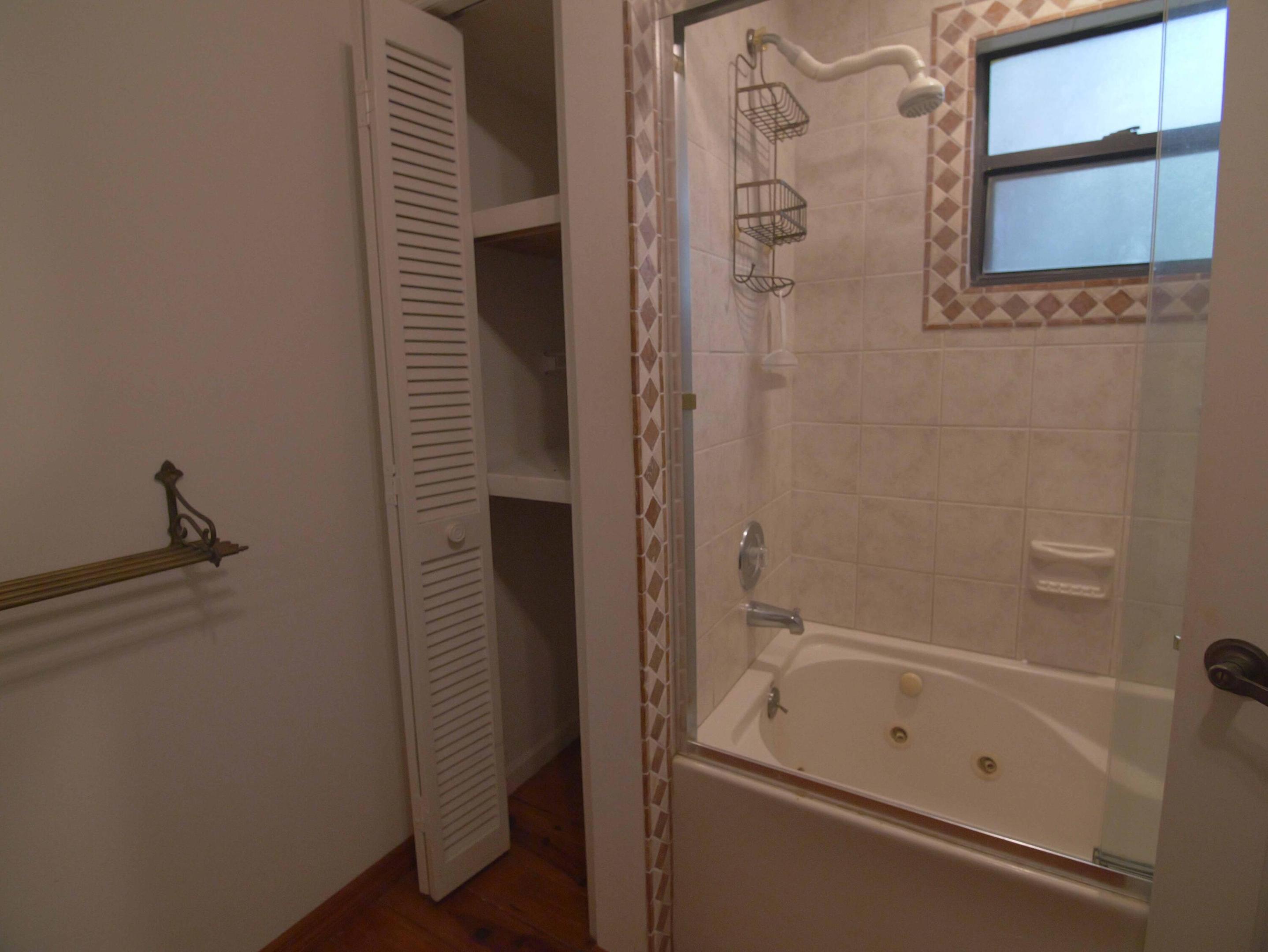 Spa jets Downstairs Primary FULL Bathroom