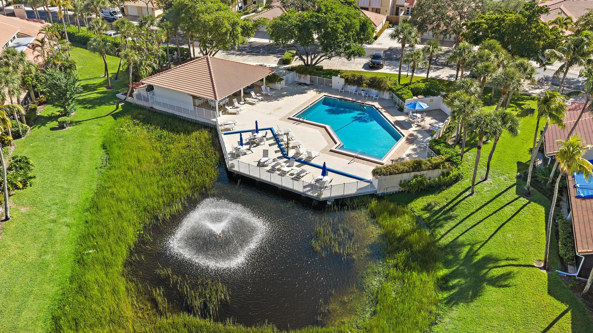 275 Old Meadow Way-24
