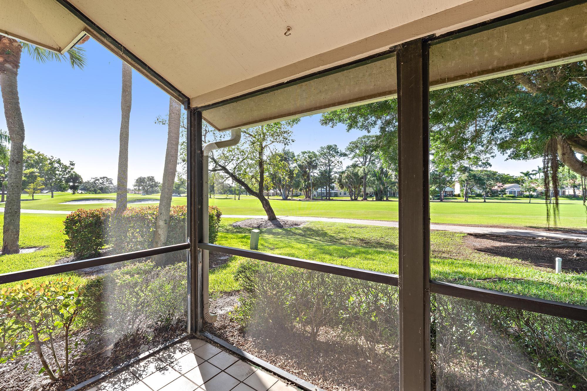275 Old Meadow Way-16