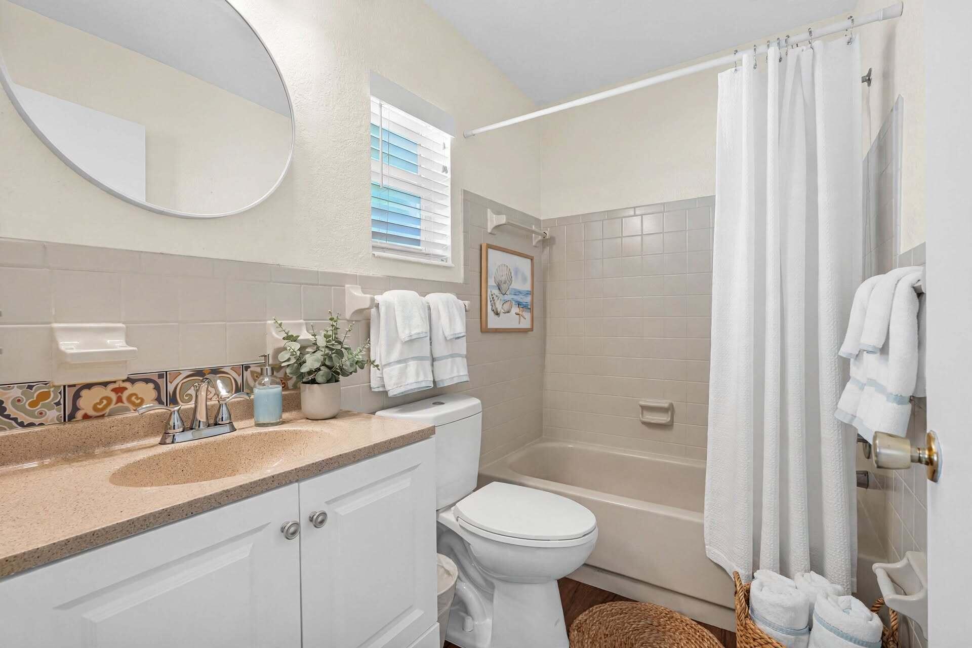 2nd Bathroom