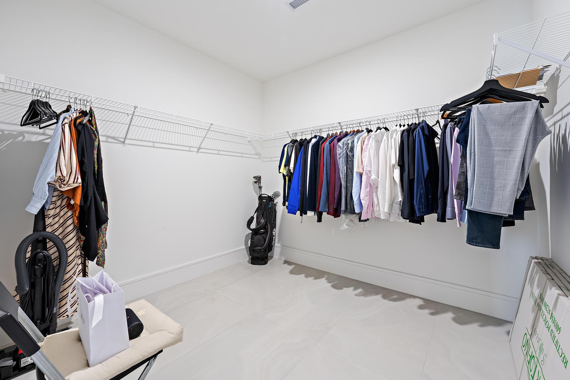 Walk in Closet