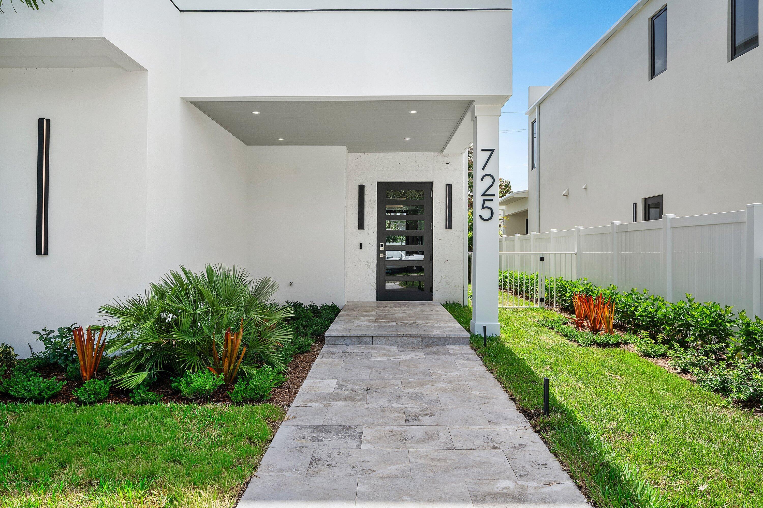 004-725Southeast4thAvenue-DelrayBeach-FL