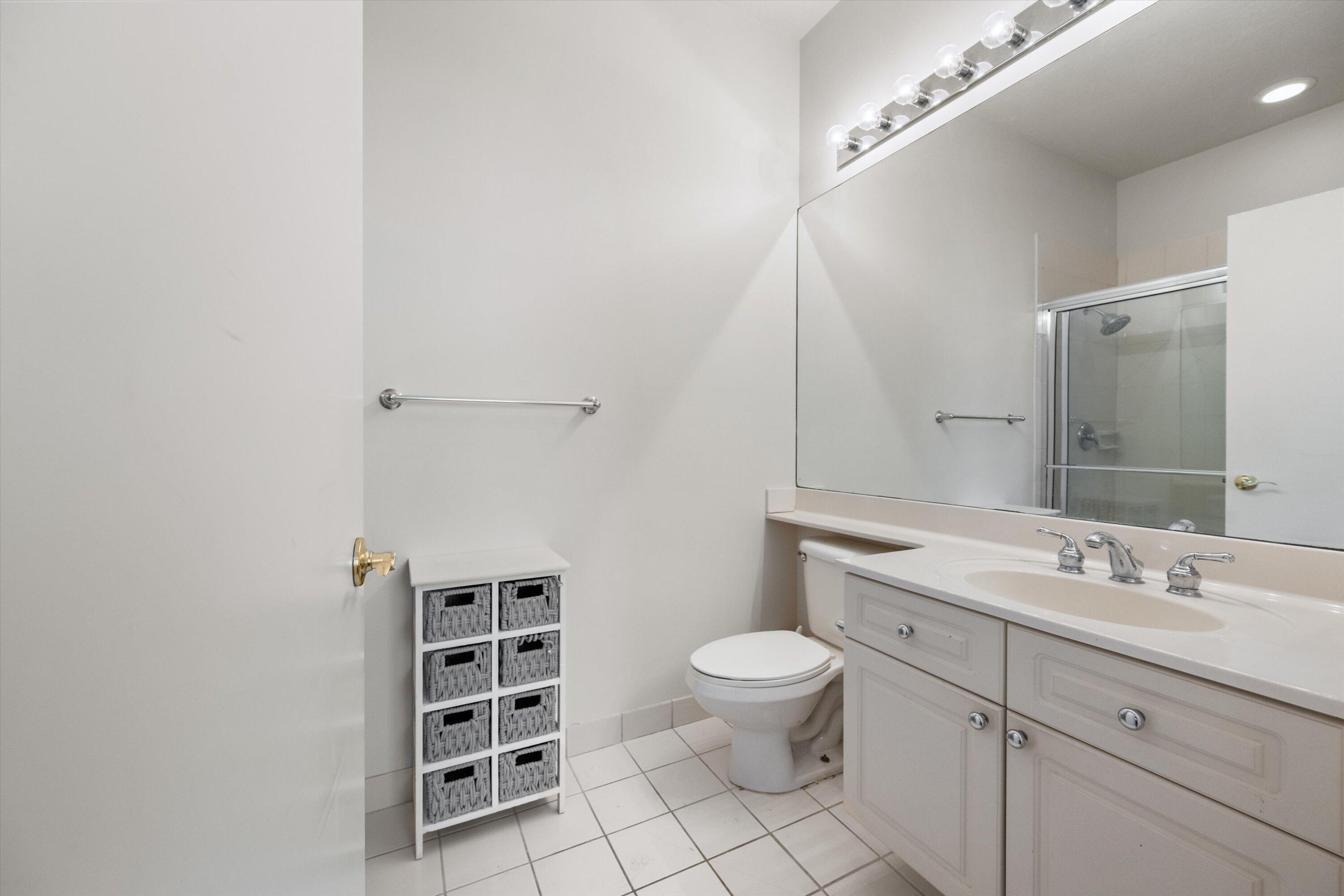 Guest Bathroom 2