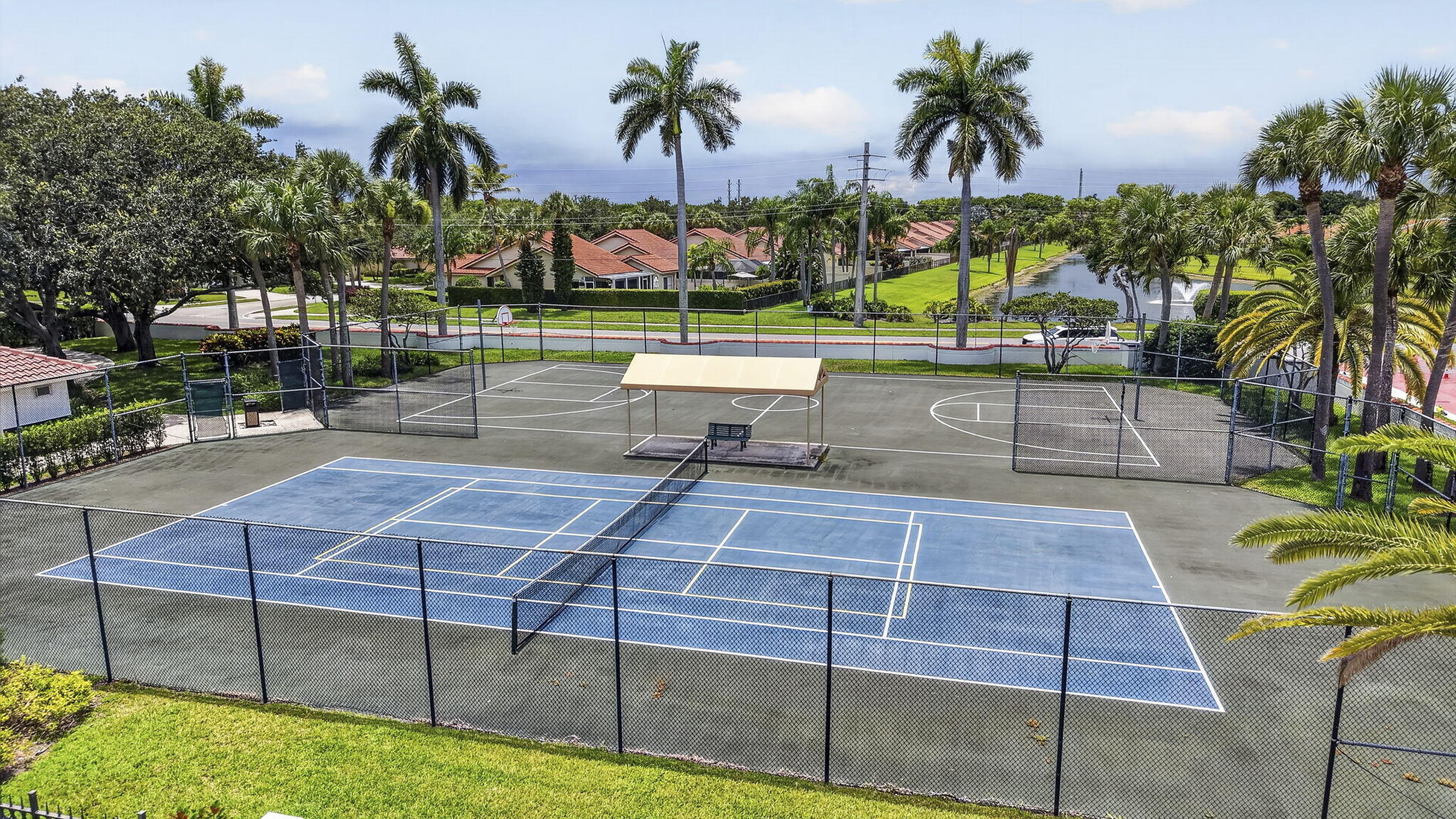 Tennis & Pickle Ball Courts