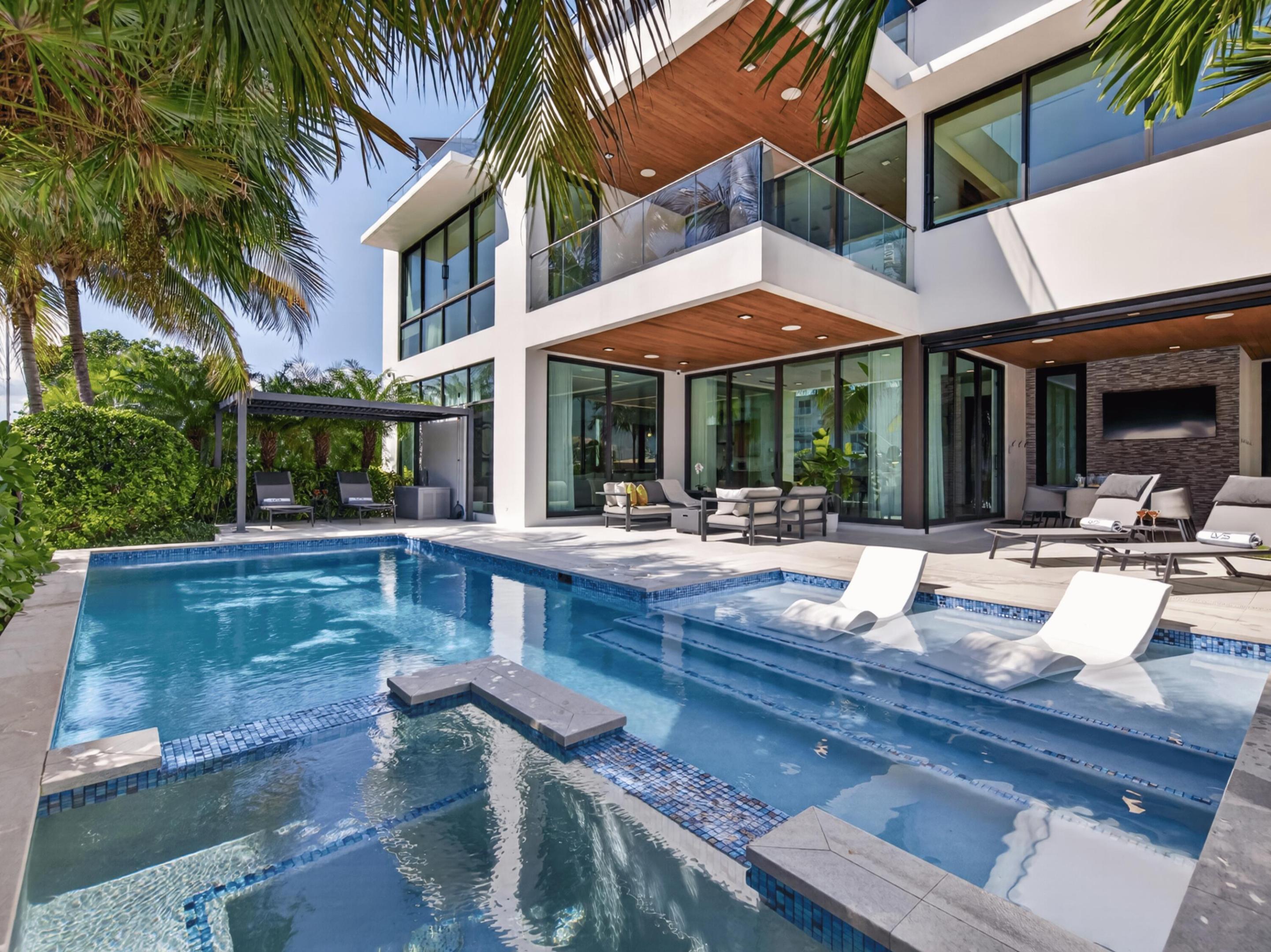 Villa Jade Heated Pool / Spa