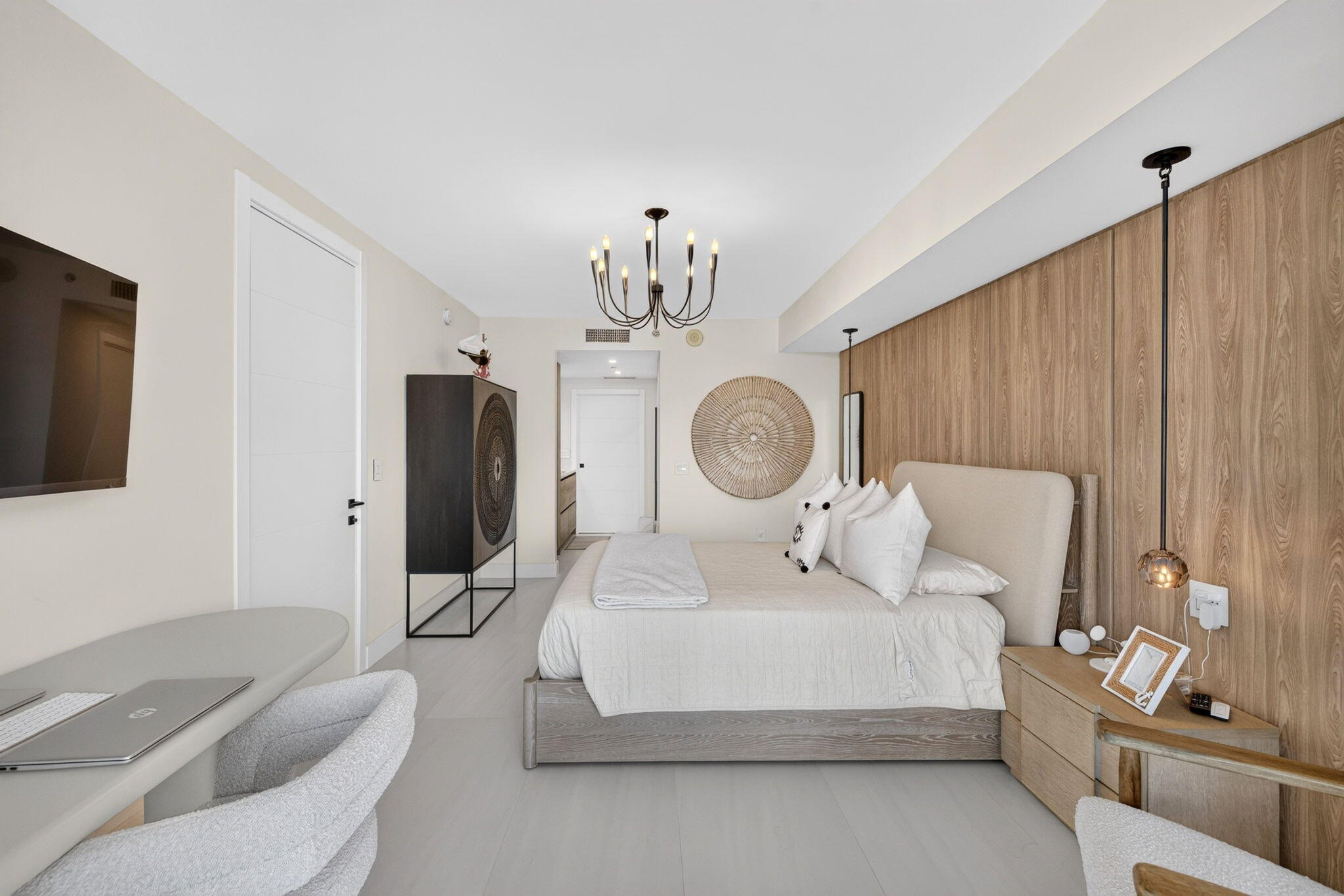 Barbuzzi 32web-or-mls-699A4940