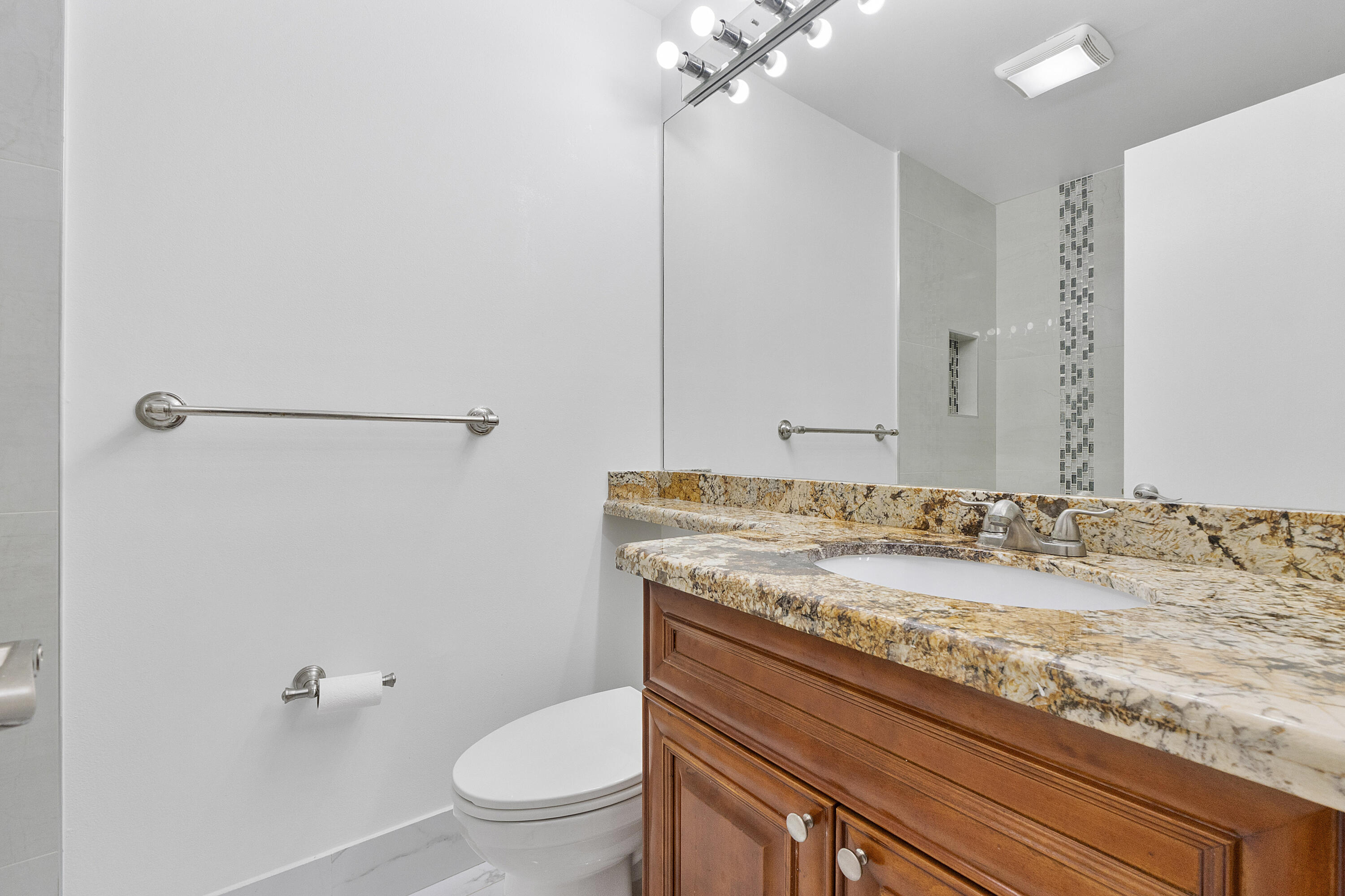1913 Sw 15th St unit 24_019