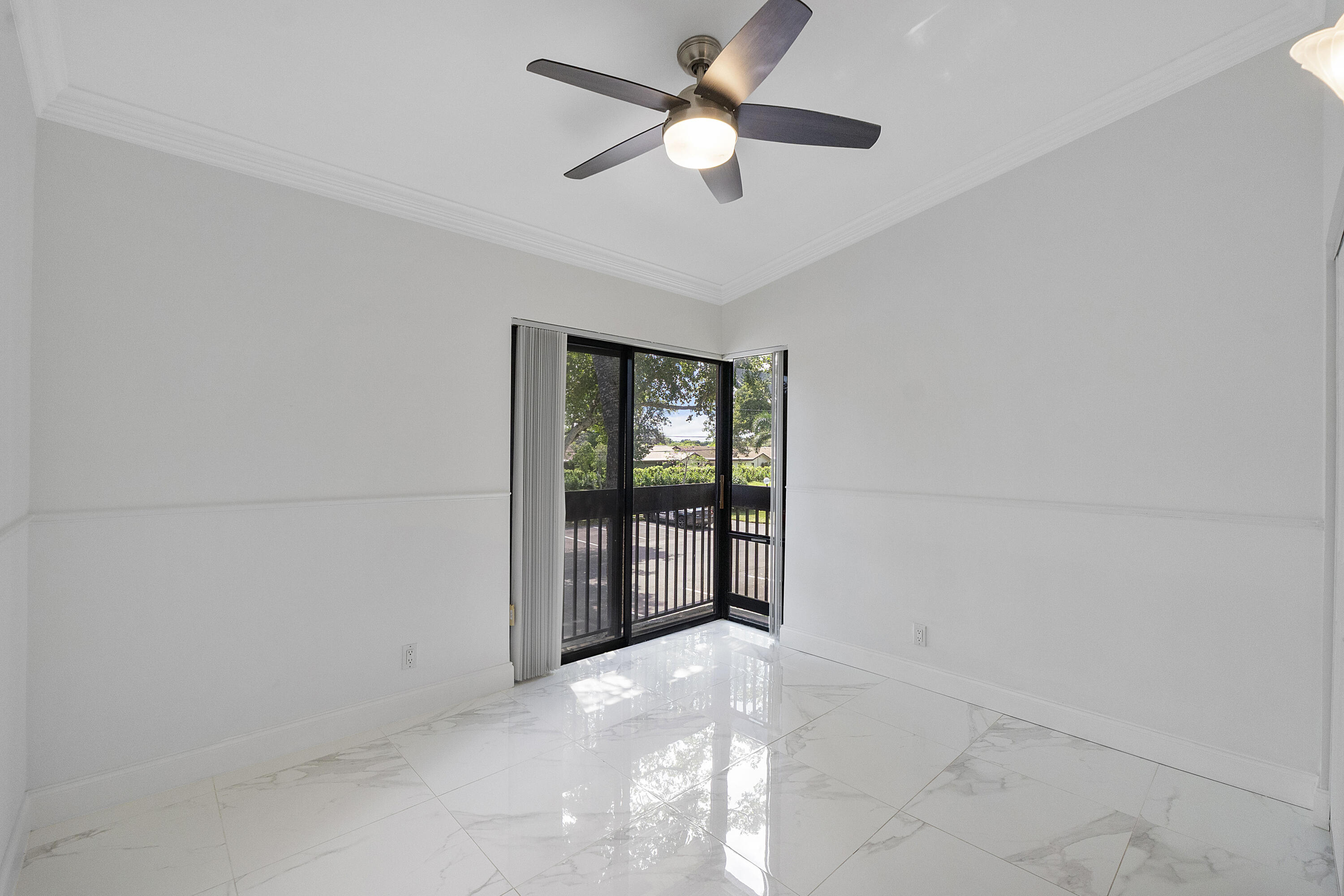1913 Sw 15th St unit 24_017