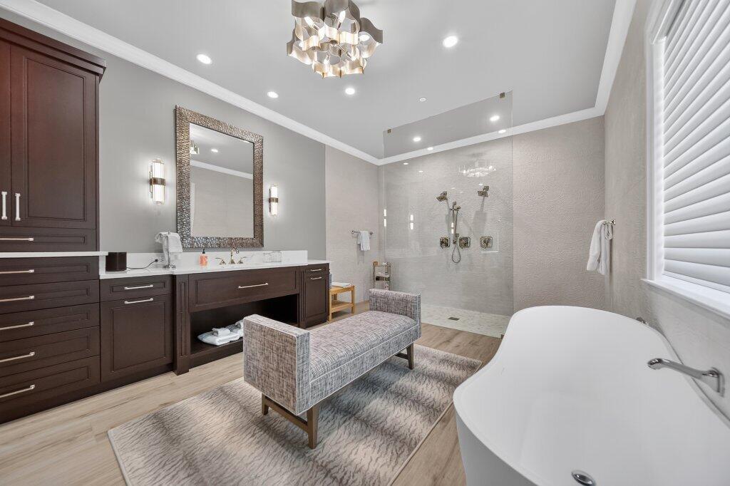 primarybath2.jpg-SMALL