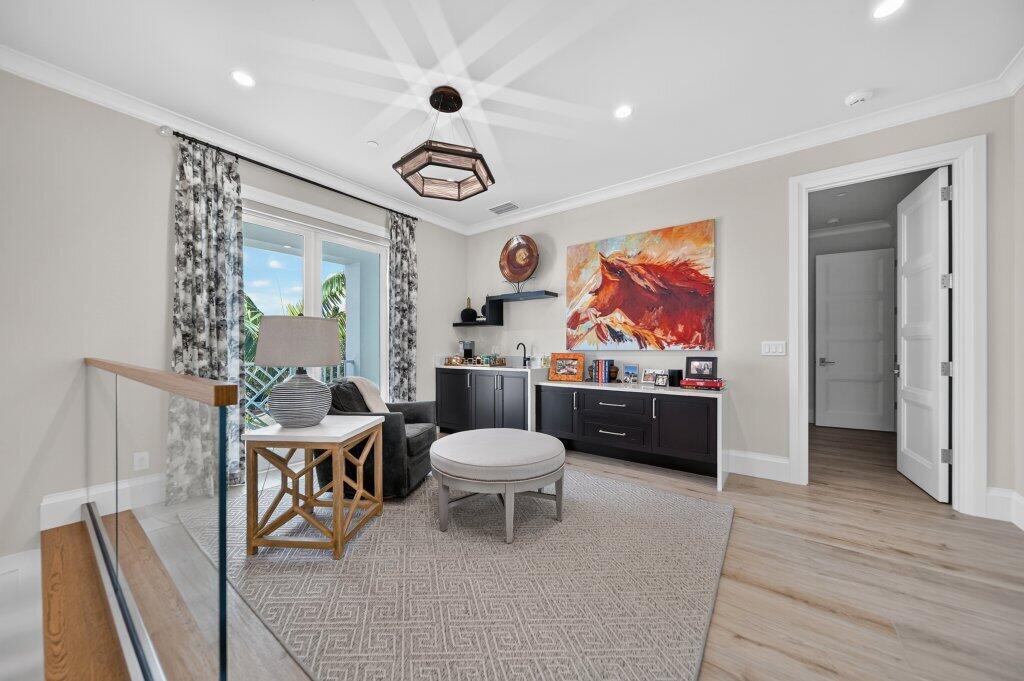 upperliving2.jpg-SMALL