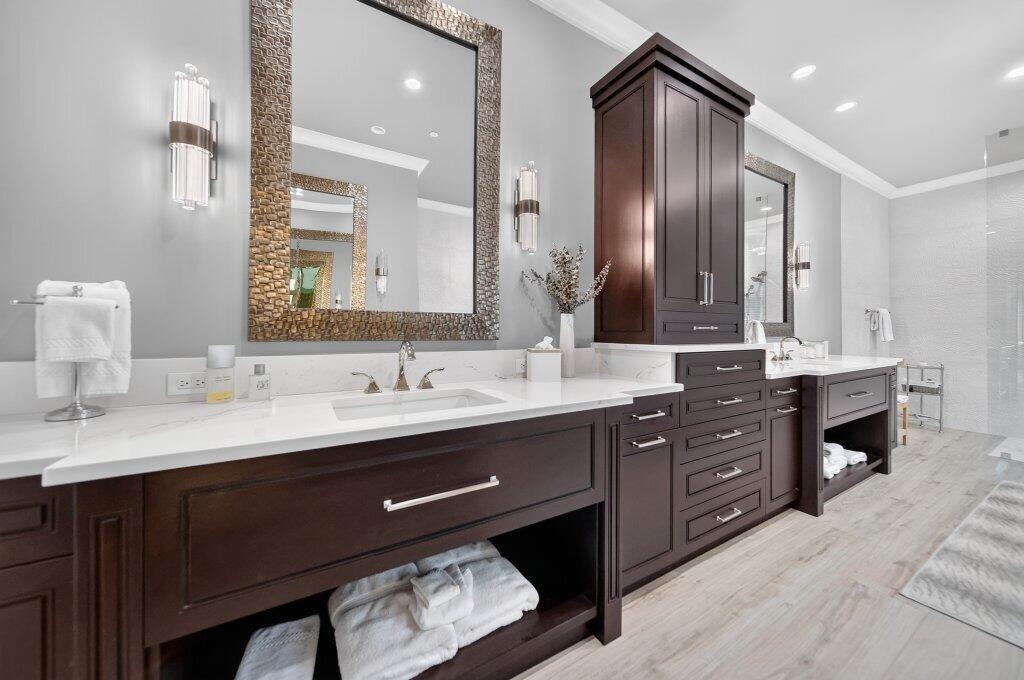 primarybath1.jpg-SMALL