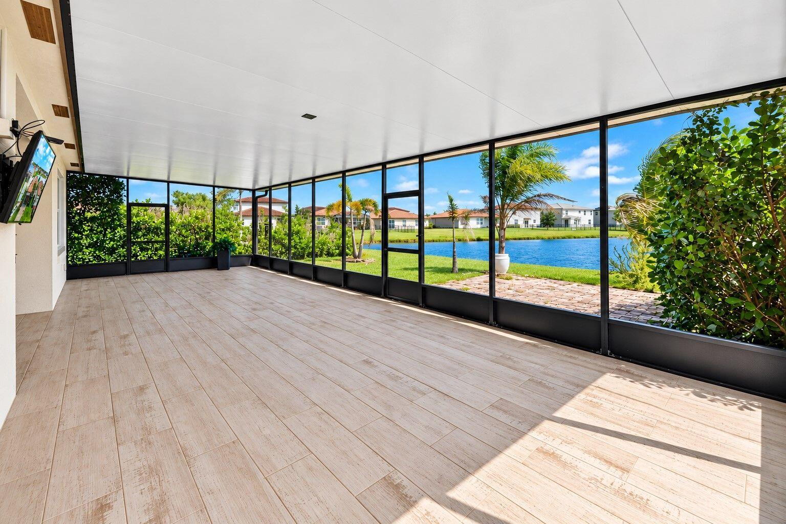 65-web-or-mls-Patio 3