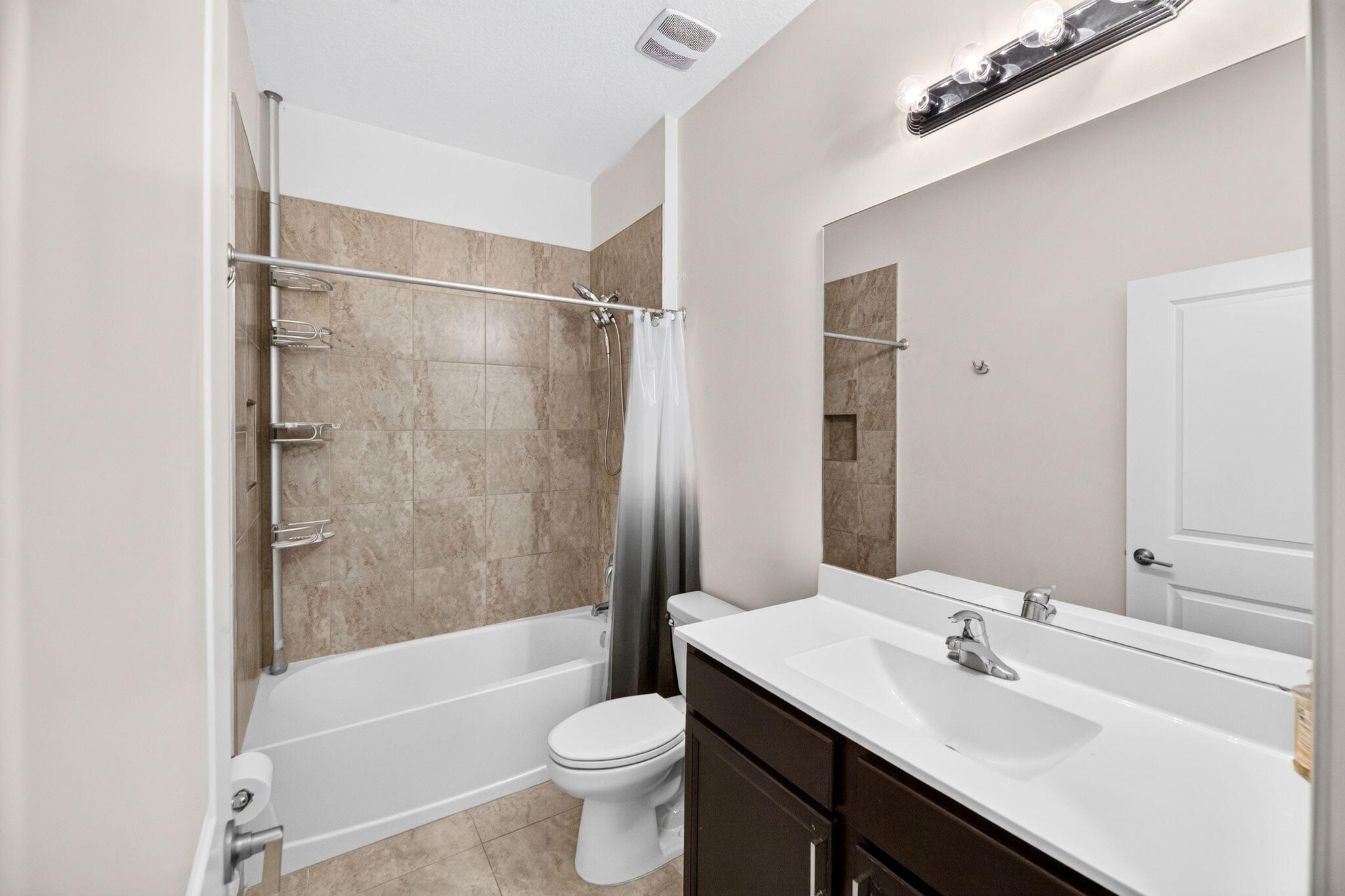 59-web-or-mls-Guest Bathroom