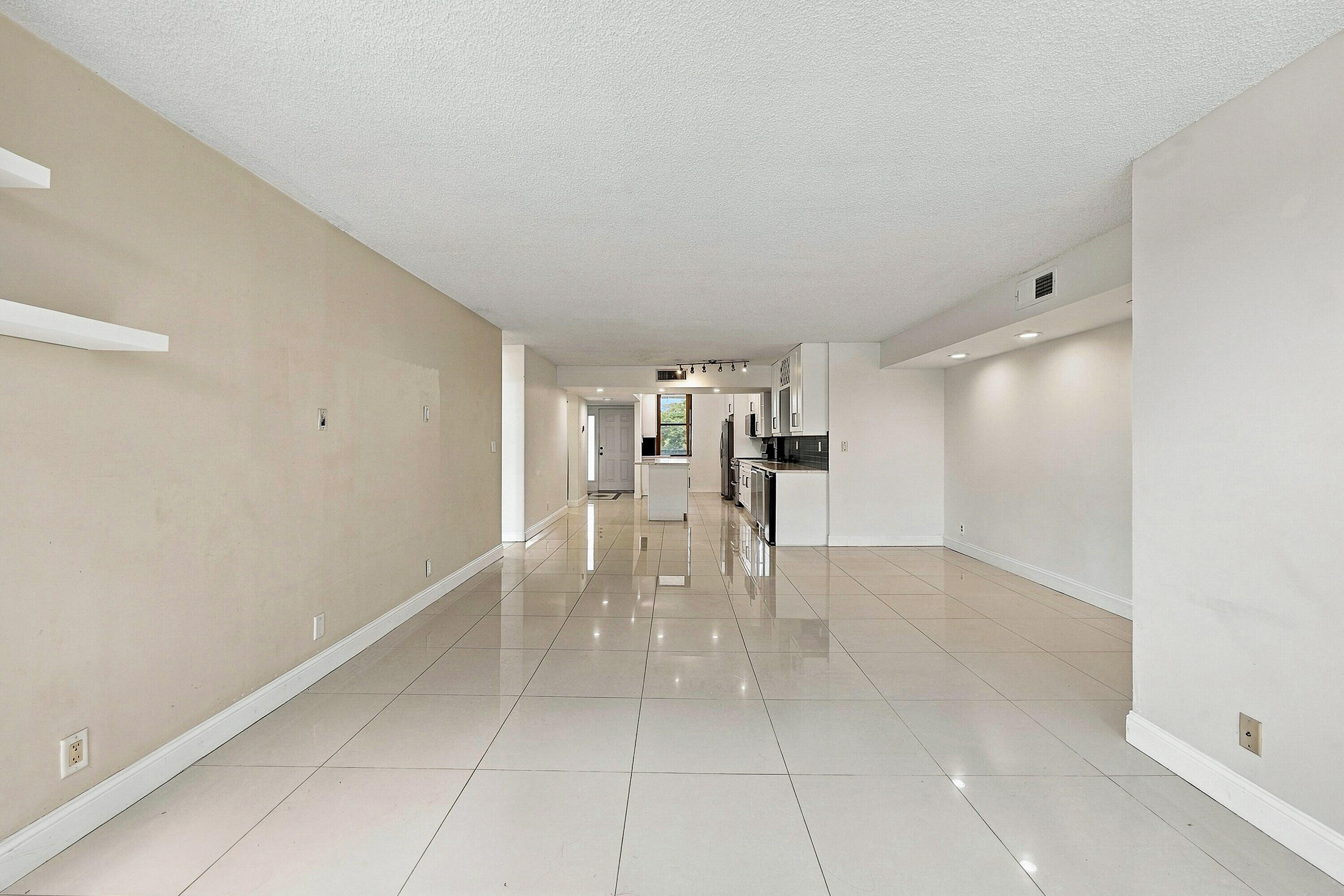 22_living room