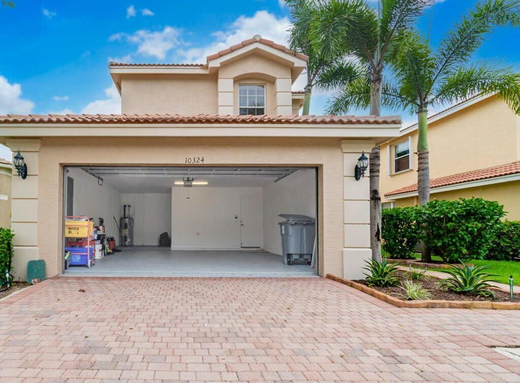 10324 Willow Oaks Garage