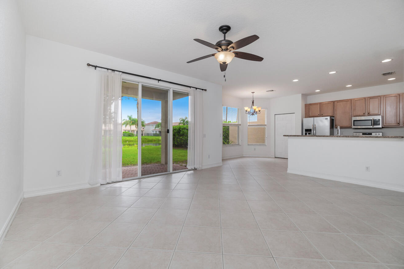 Family Rm to Patio