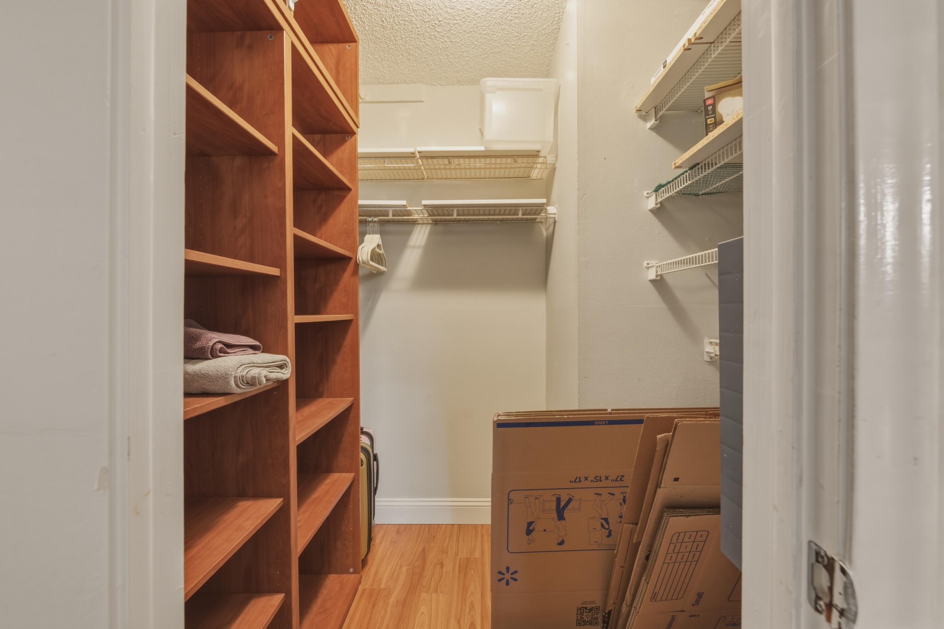 18. Guest Bedroom Closet