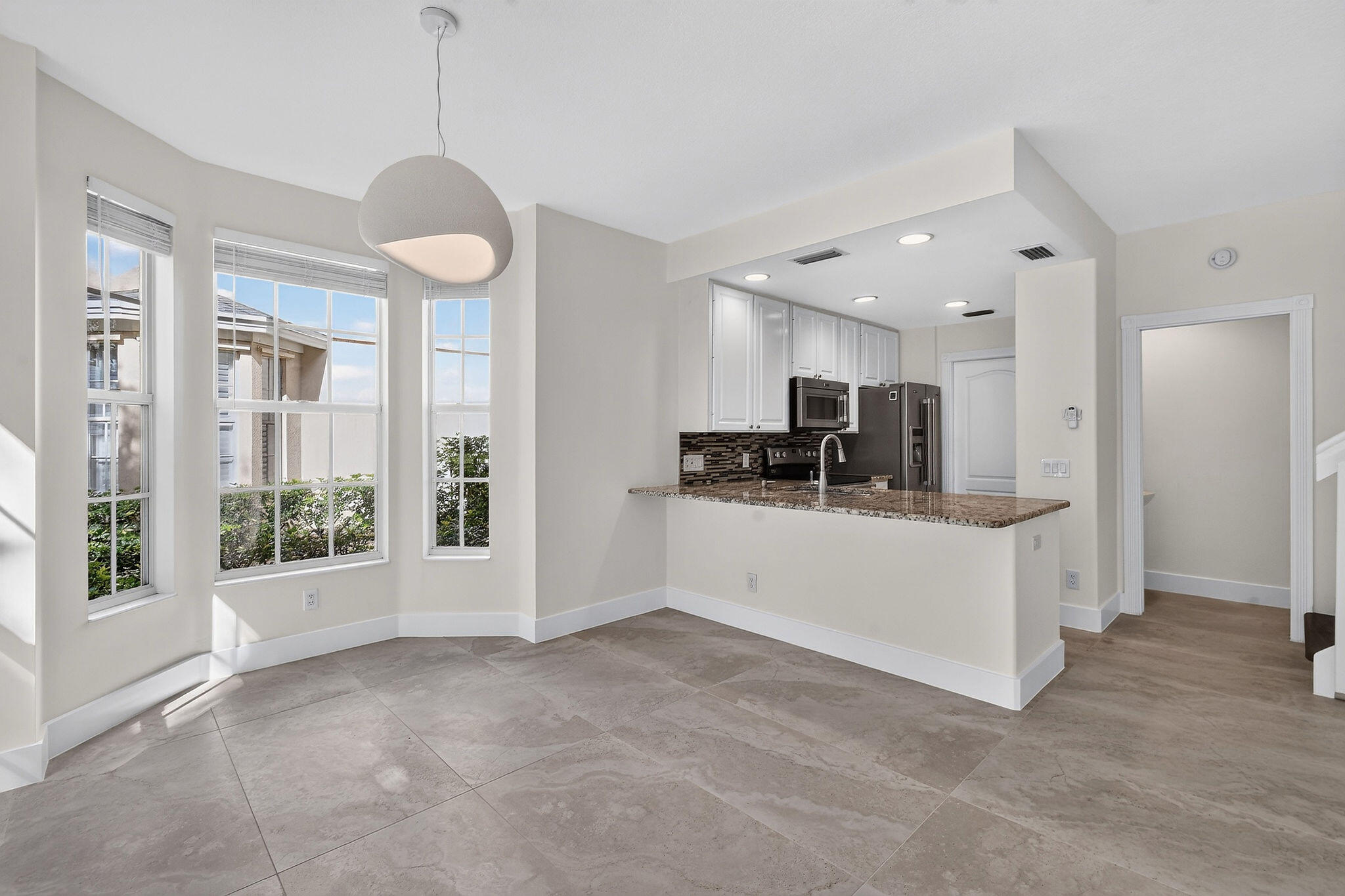 340JacarandaDr(11)
