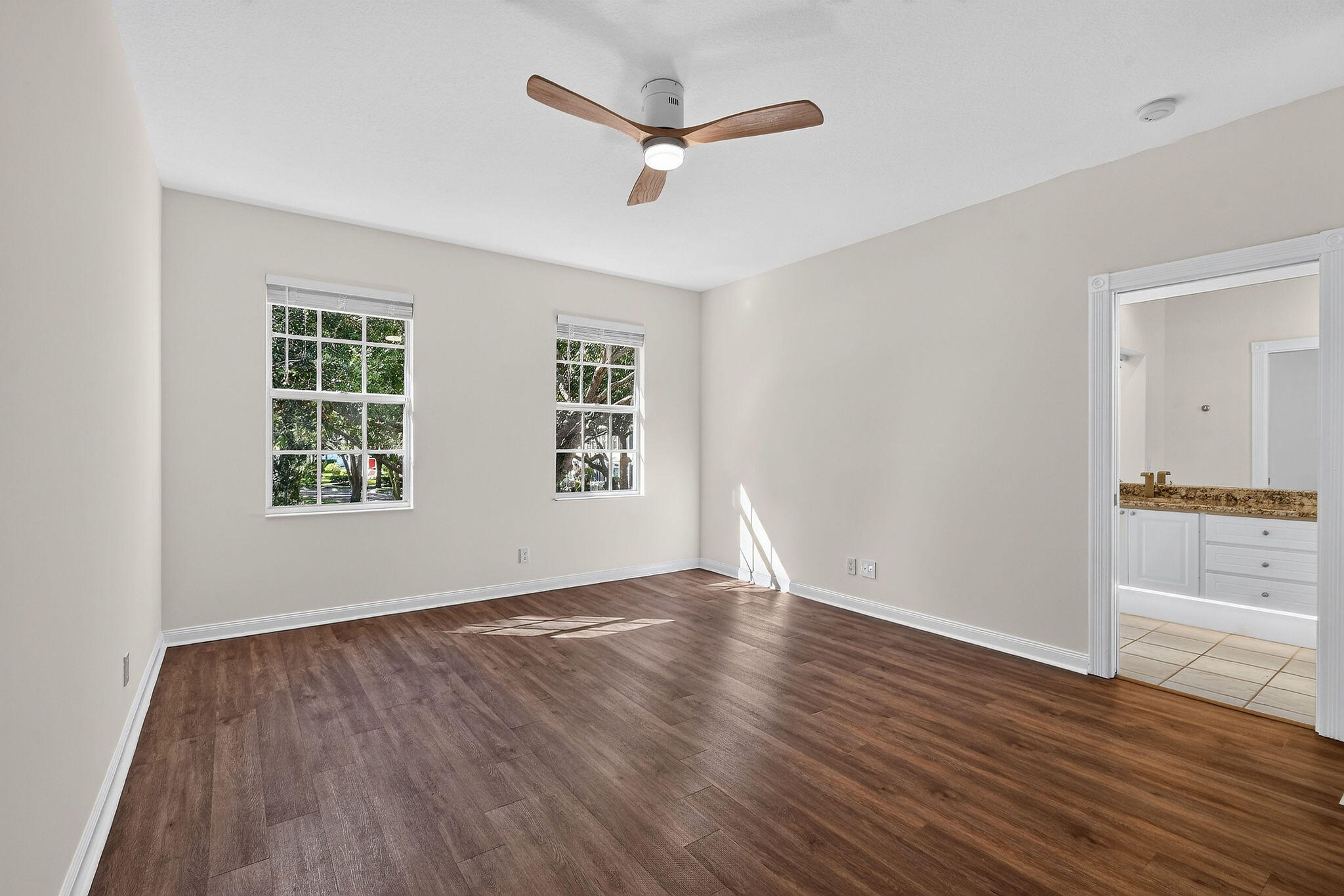 340JacarandaDr(26)