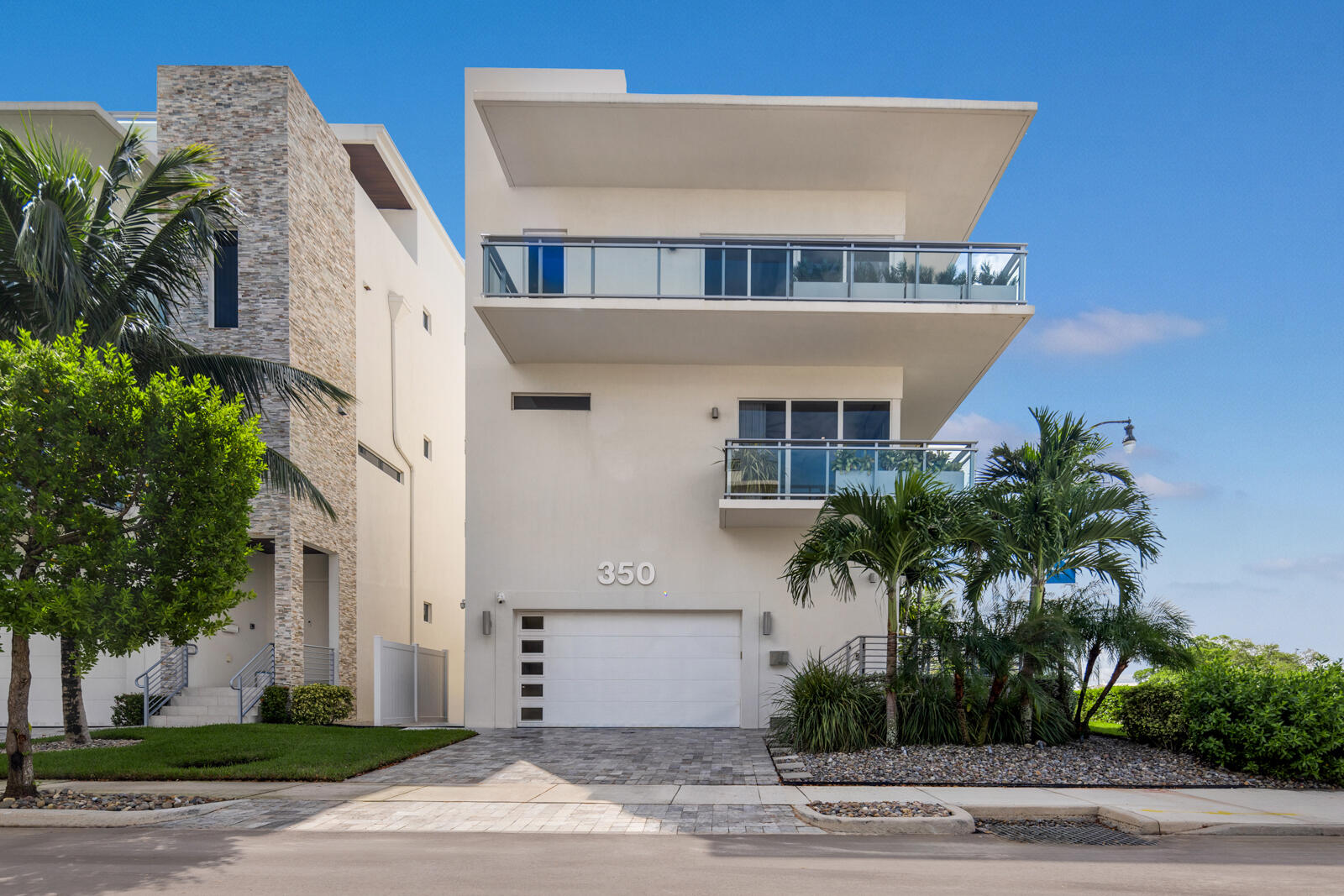 Side Garage Entry