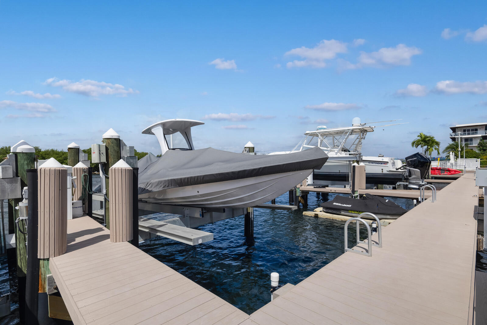 55' boat slip with lift.