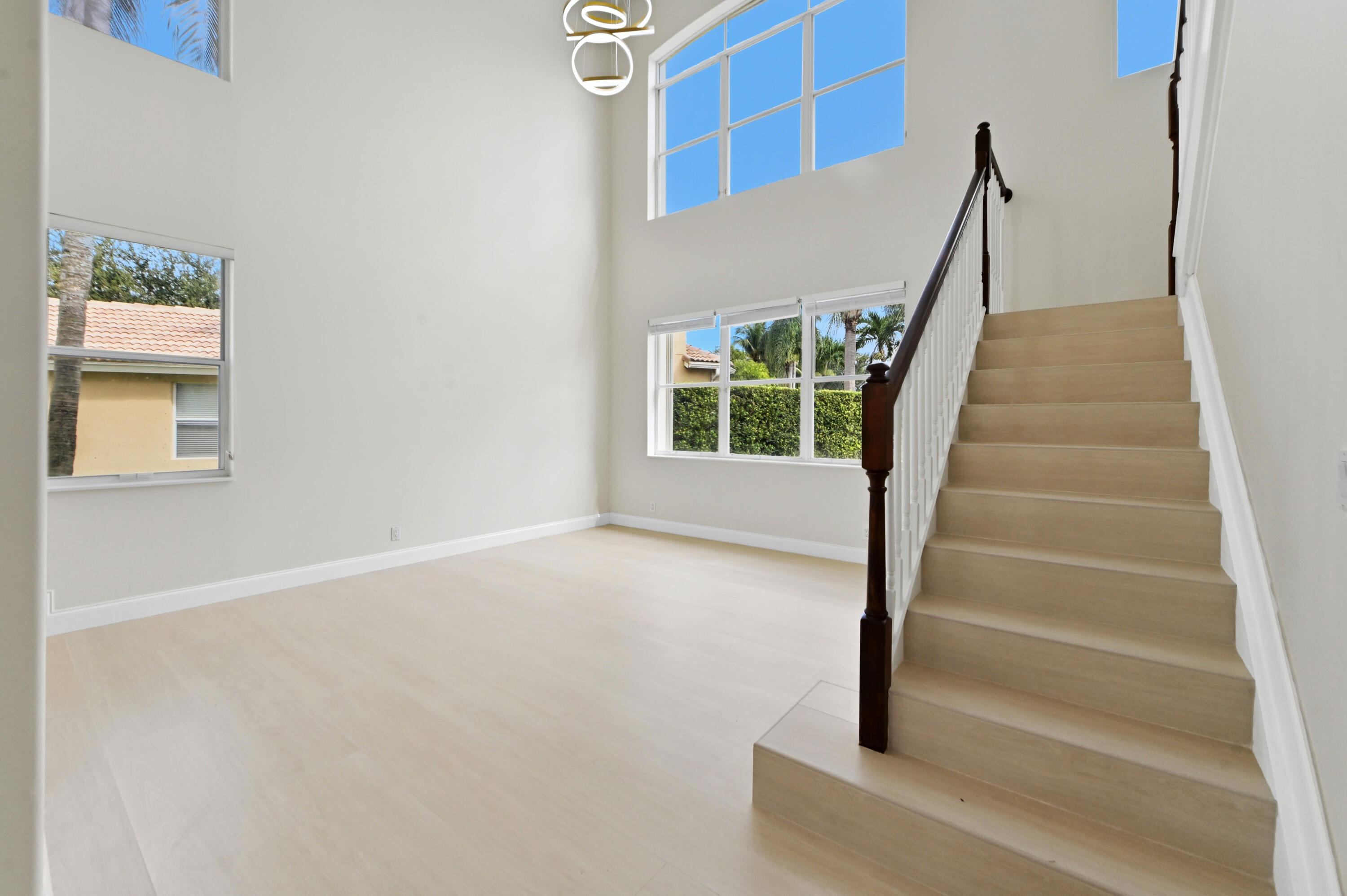 07 living room 03