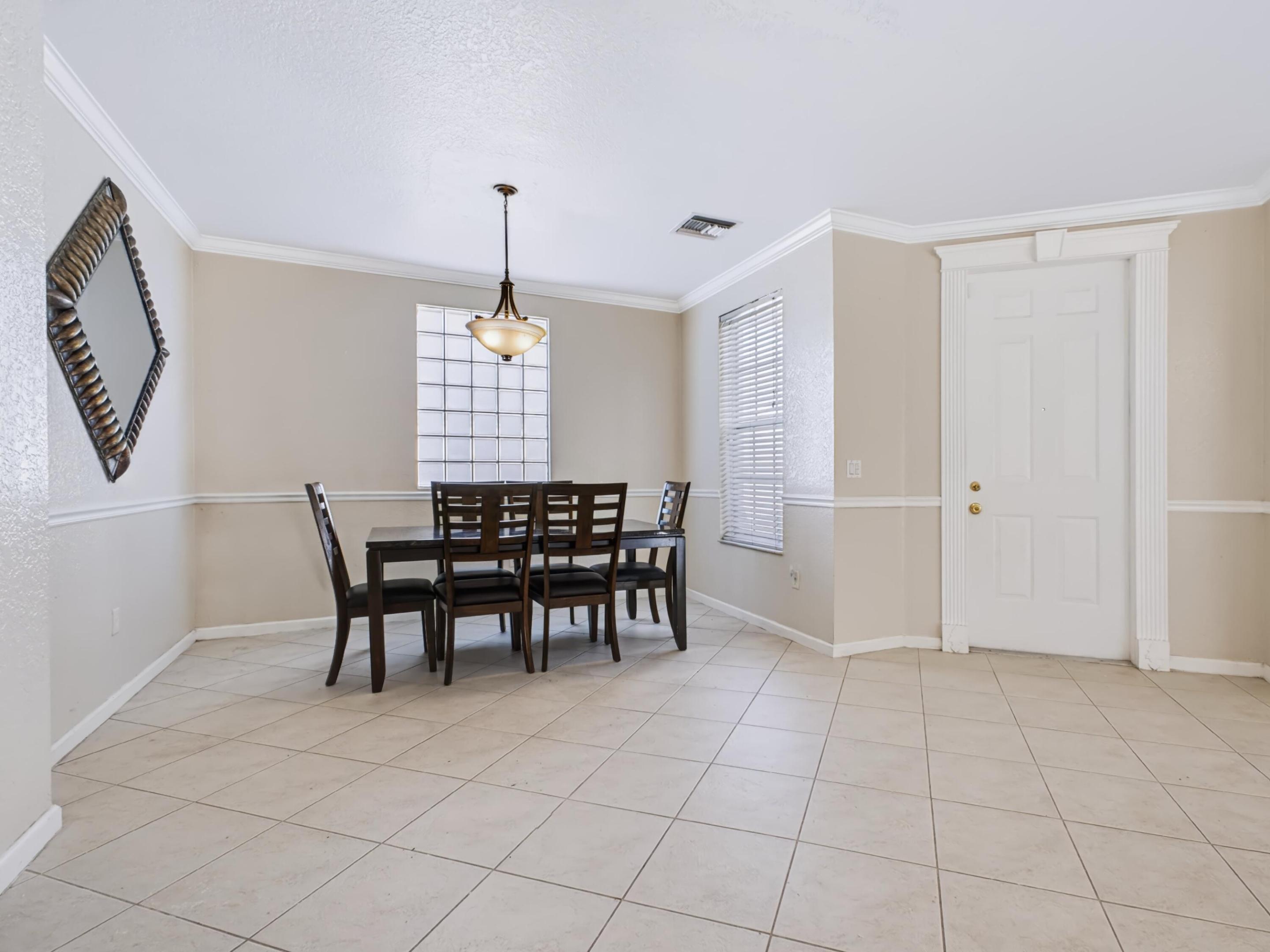 Dining Foyer