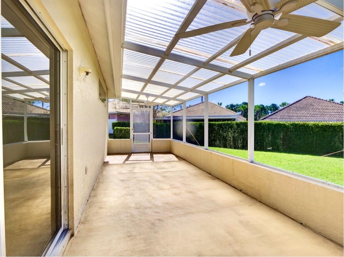 9013 Heathland back porch 2