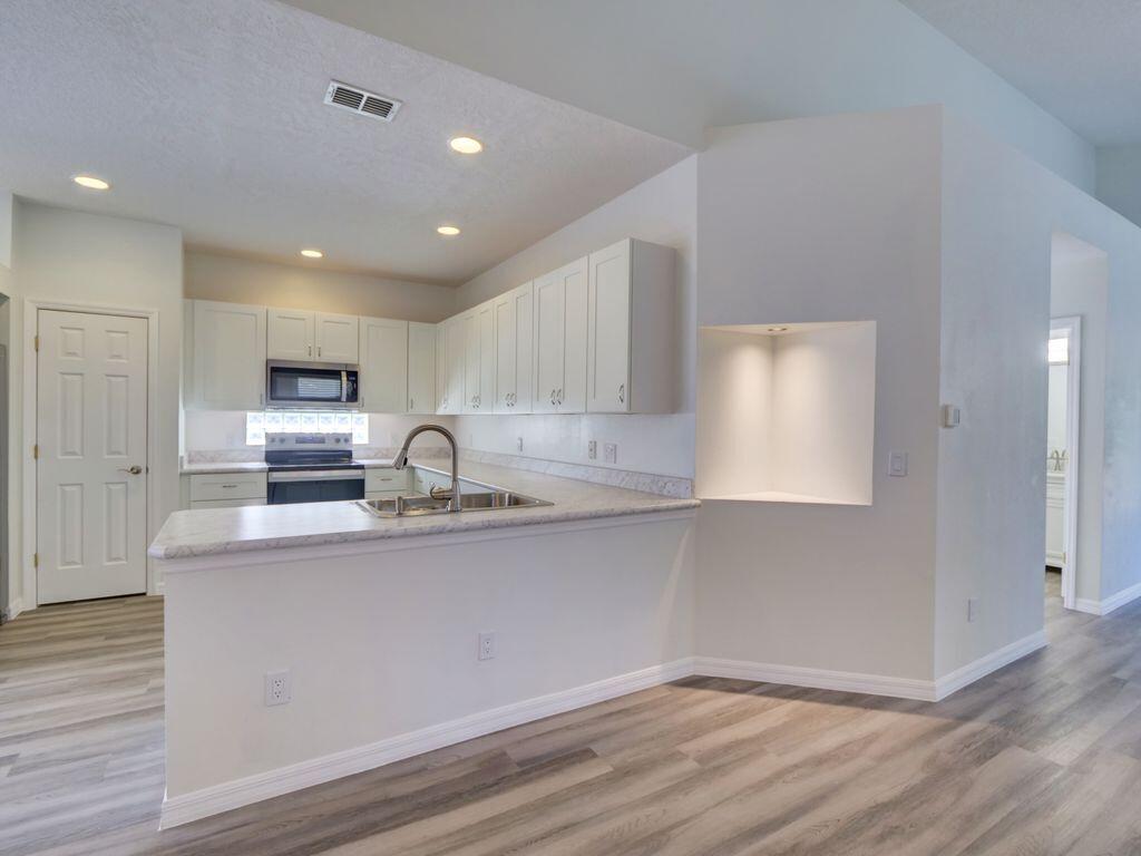 9013 Heathland view